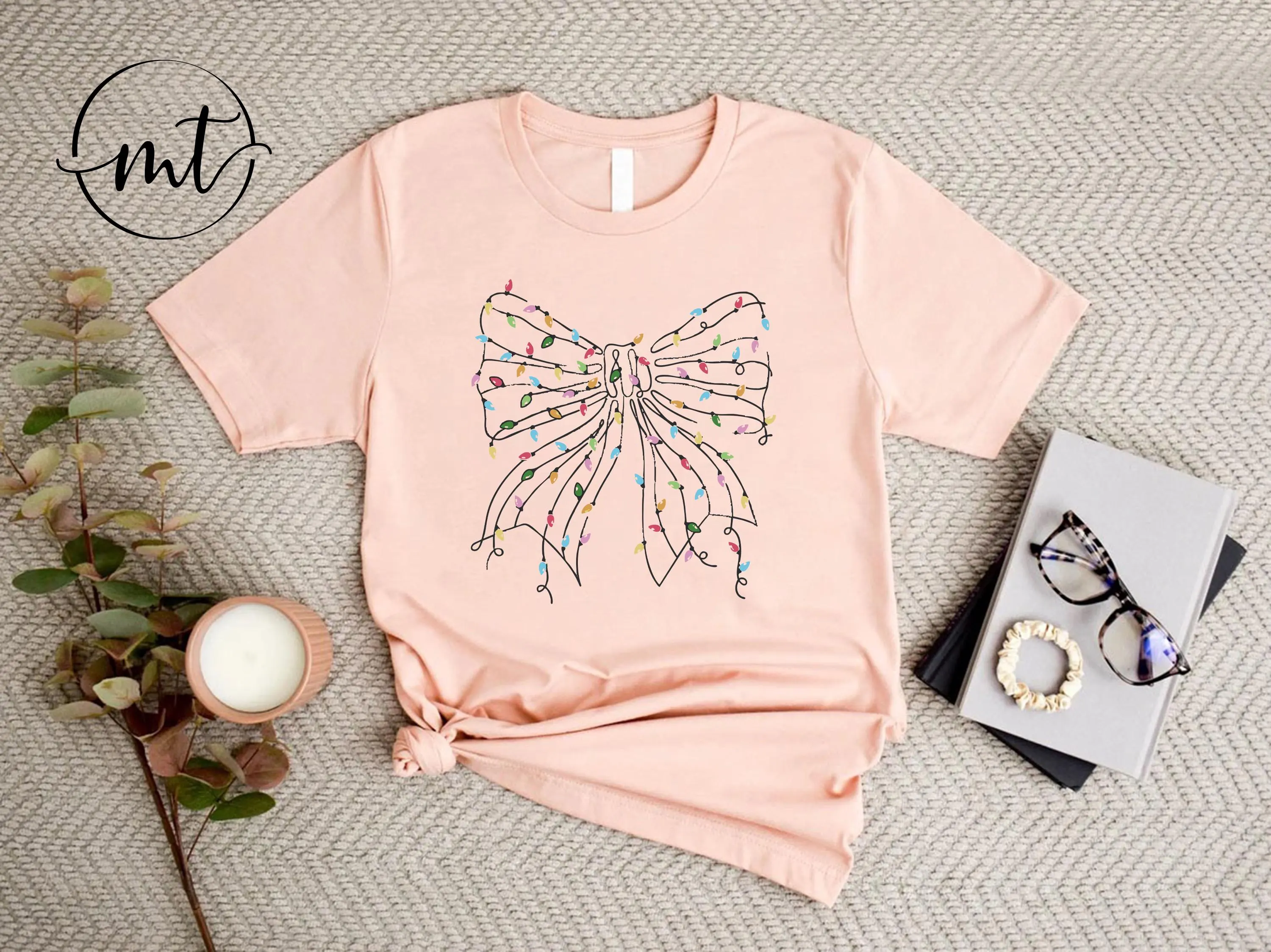 Christmas Bow T-Shirt , Festive Holiday Lights Graphic Tee in Black, Cute Christmas Outfit for Women & Teens