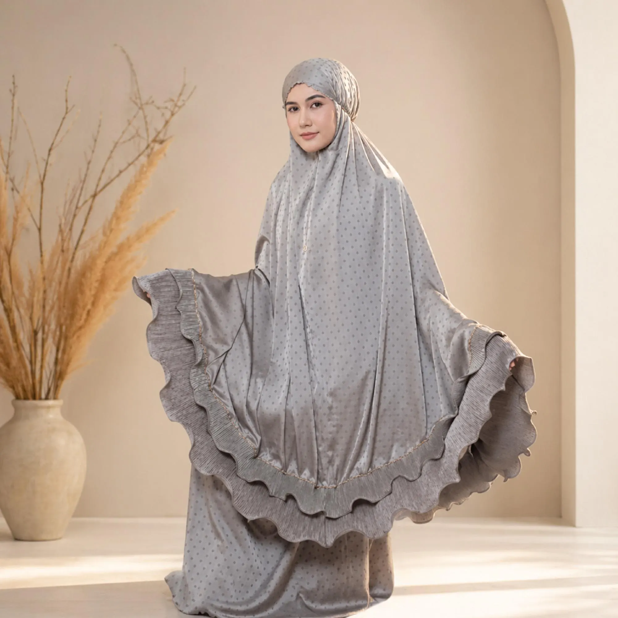 Luxury Silk Prayer Set for Women 2-in-1 Mukena with Travel Bag - image 2
