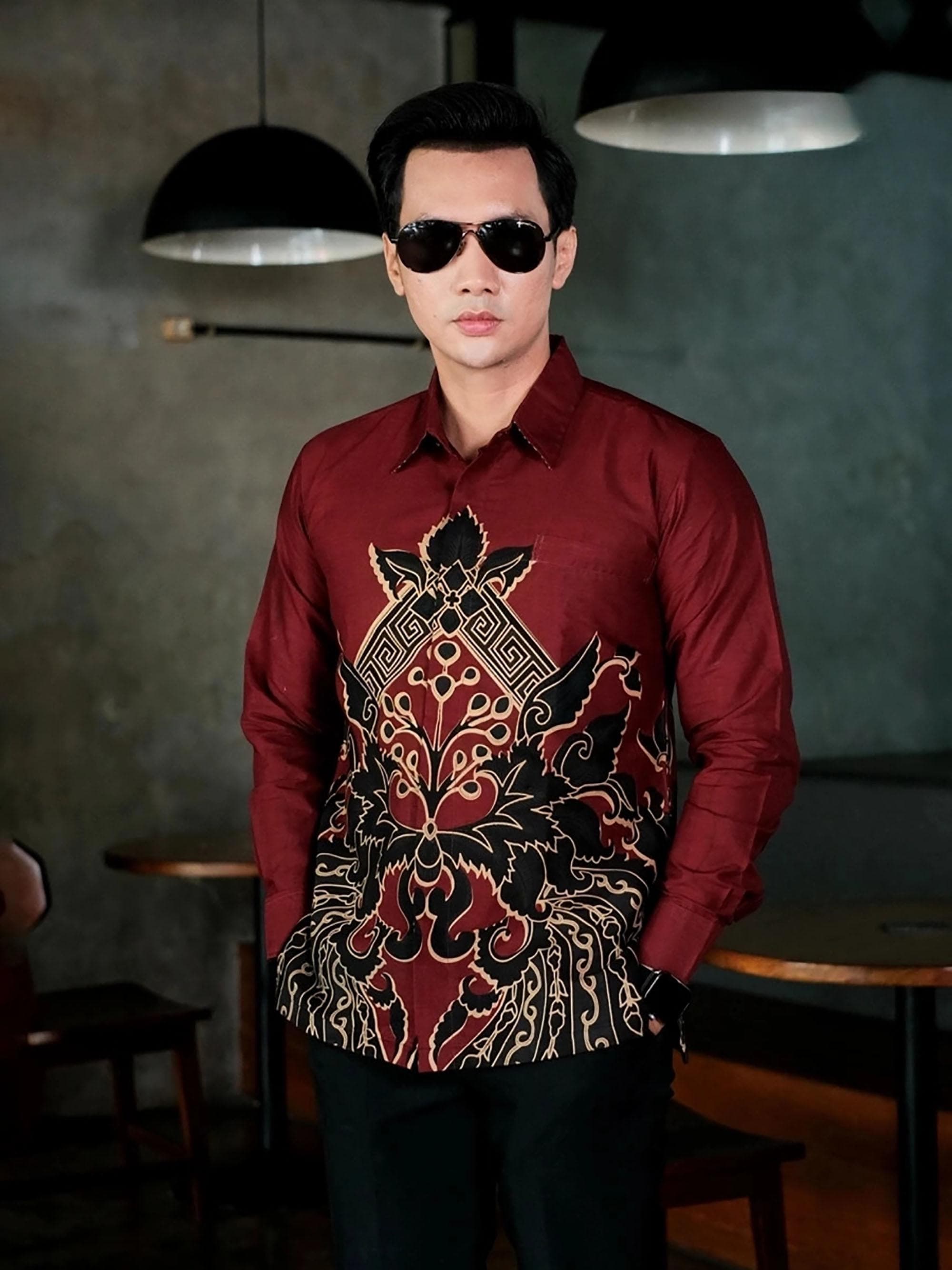 Men's Batik Shirt – Cotton, Slim Fit, Sanggit Motif, Long Sleeve Formal