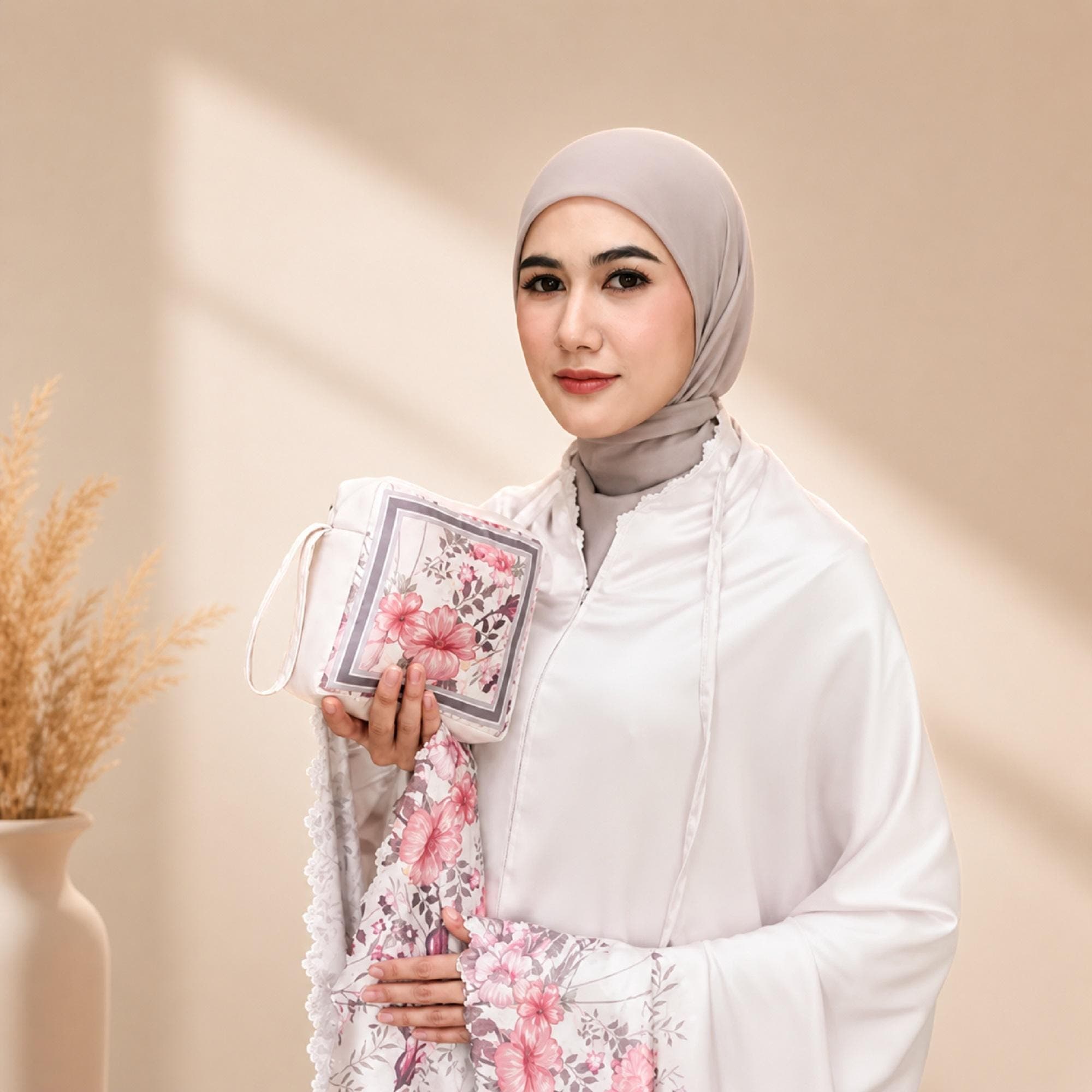 Premium Silk Mukena 2in1 Balqis Set with Prayer Mat - image 3
