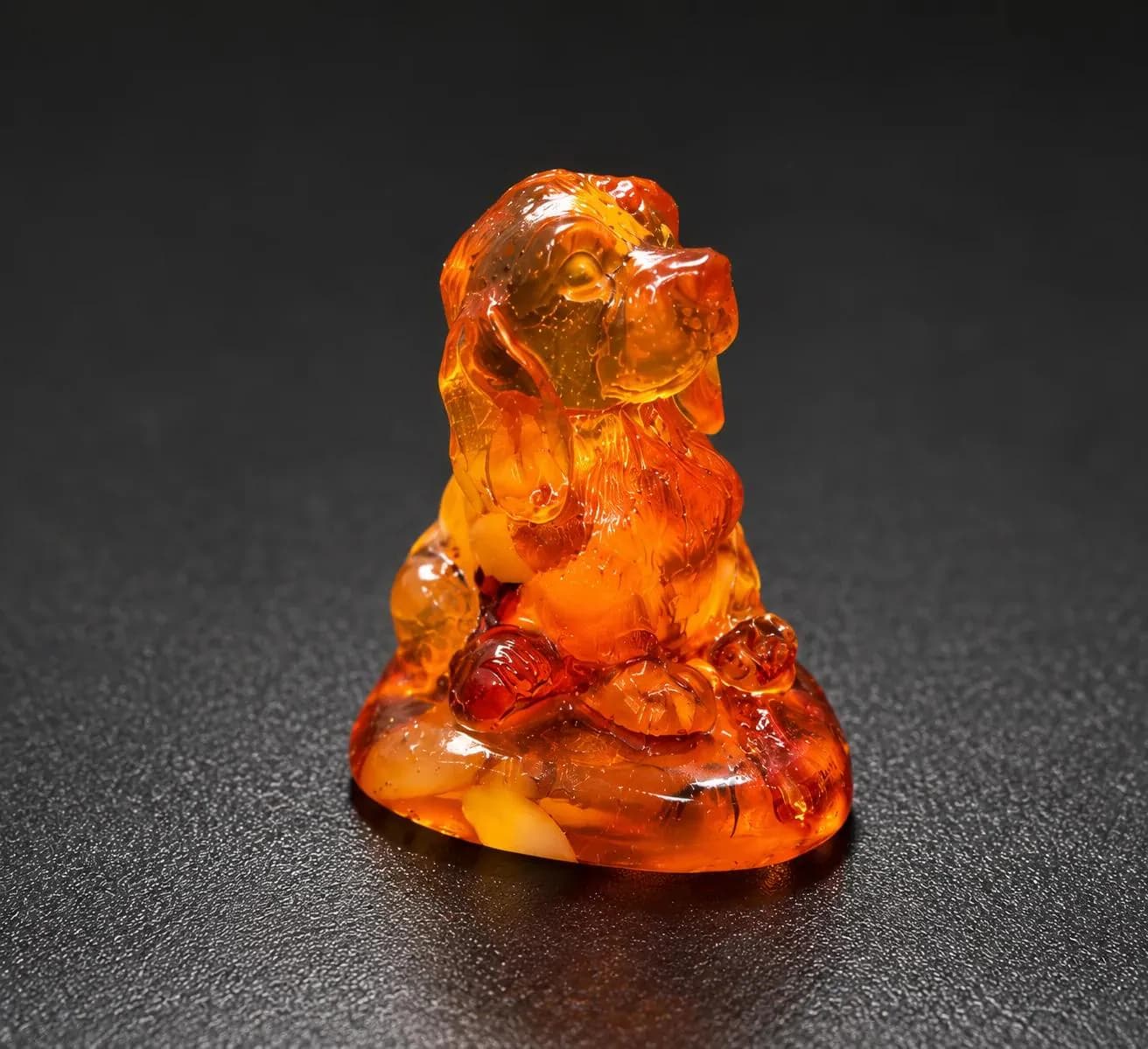Made in USA Natural Baltic Amber Cocker Spaniel Dog Figurine, Sitting Spaniel Puppy Sculpture, Honey Amber Desk Decor, Christmas Gift Dog