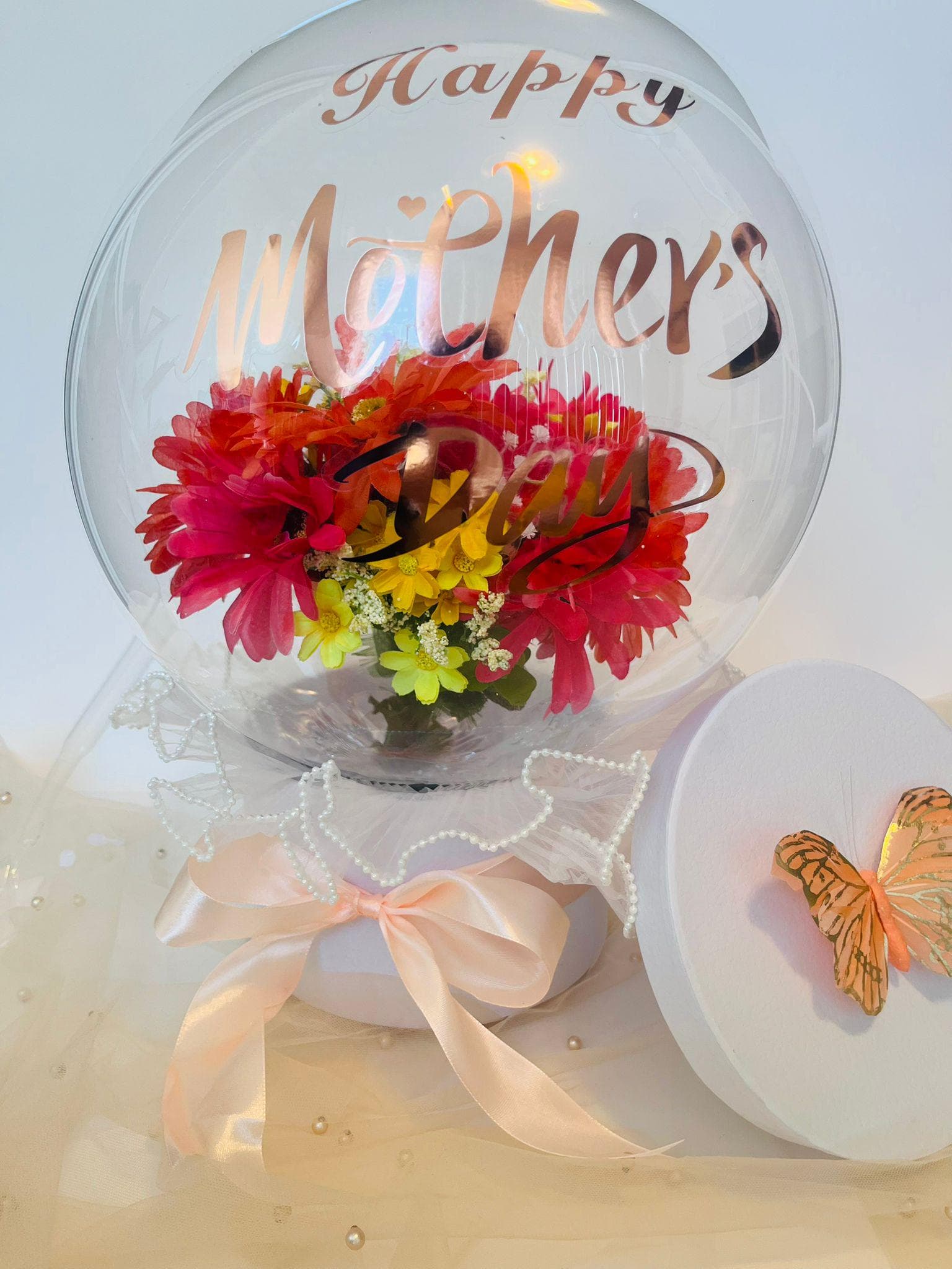 Floral Bobo Balloon: Elegant Artificial Flower Hat Box - image 4