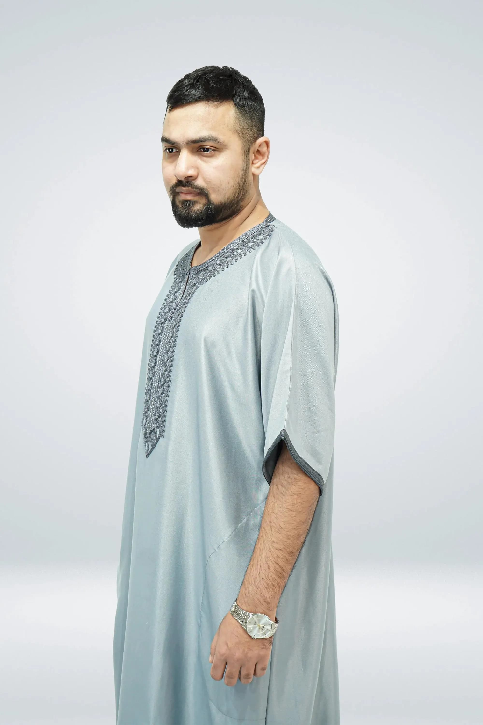 Moroccan Short Sleeve Gandoura – Traditional Men’s Summer Thobe for Comfort & Modesty - image 3
