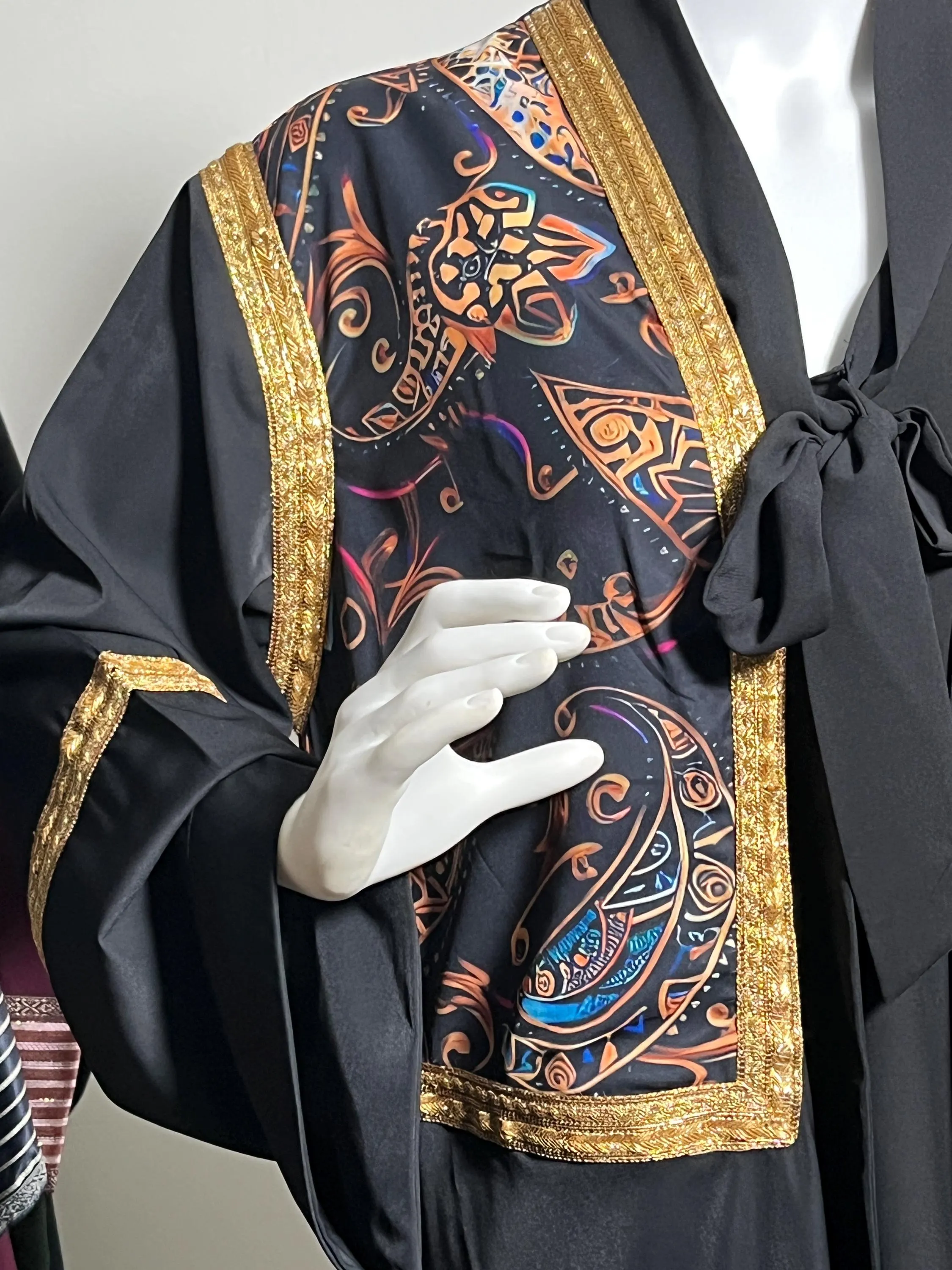 Luxury Black Open Abaya - image 5