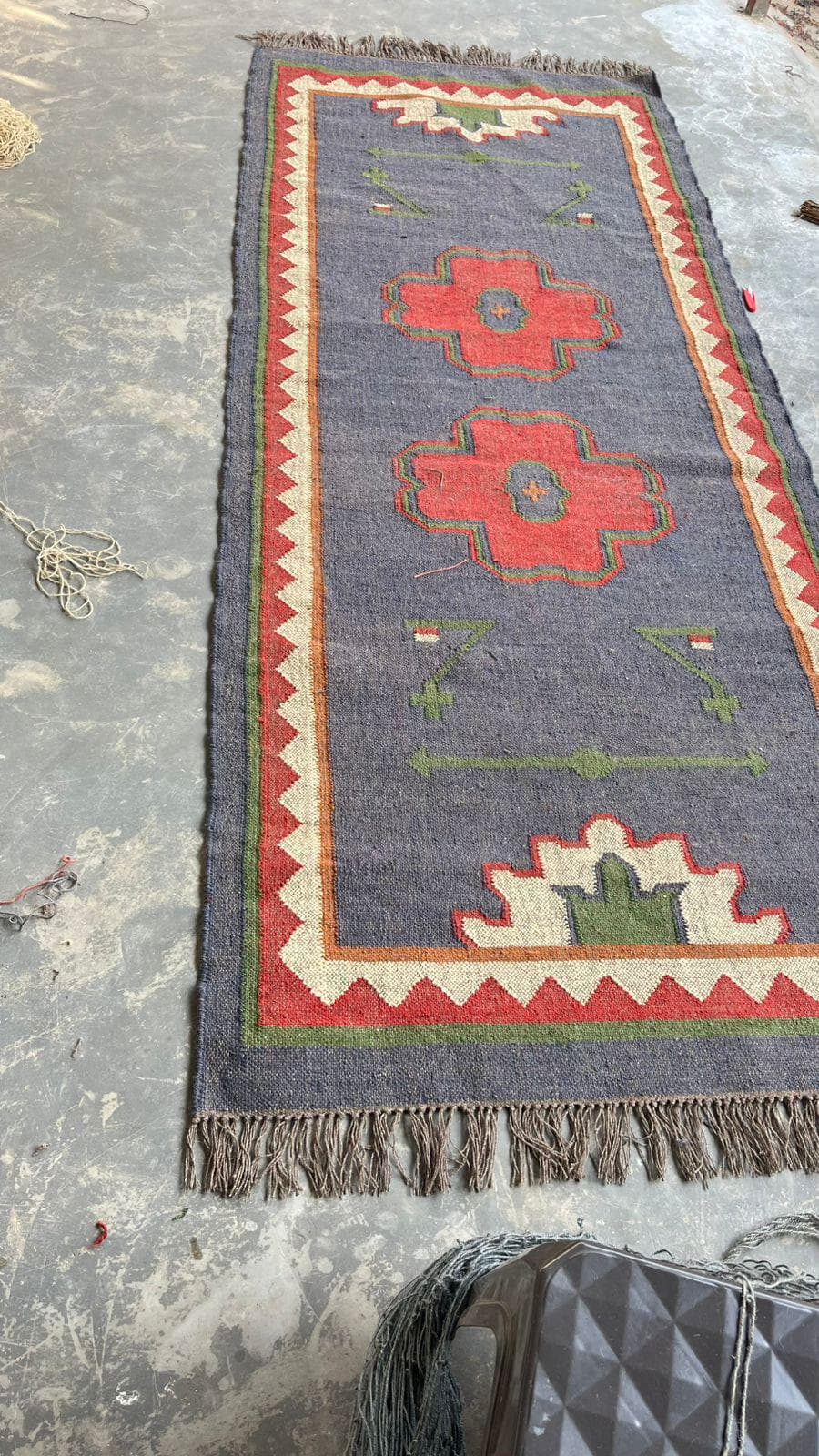 Vintage Southwestern Runner Rug, Tribal Boho Kilim Carpet, Rustic Farmhouse Hallway Rug, Navajo Style Geometric Runner with Fringe - image 5