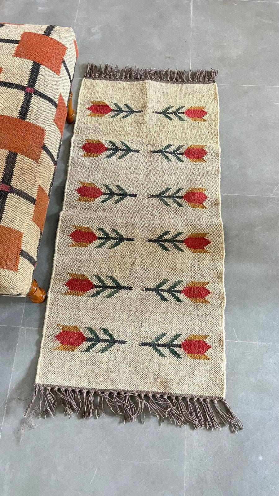 Handmade Floral Runner Rug, Boho Hallway Rug, Farmhouse Entryway Carpet, Tulip Design Wool Runner, Rustic Porch Rug, Fringe Accent Decor - image 5