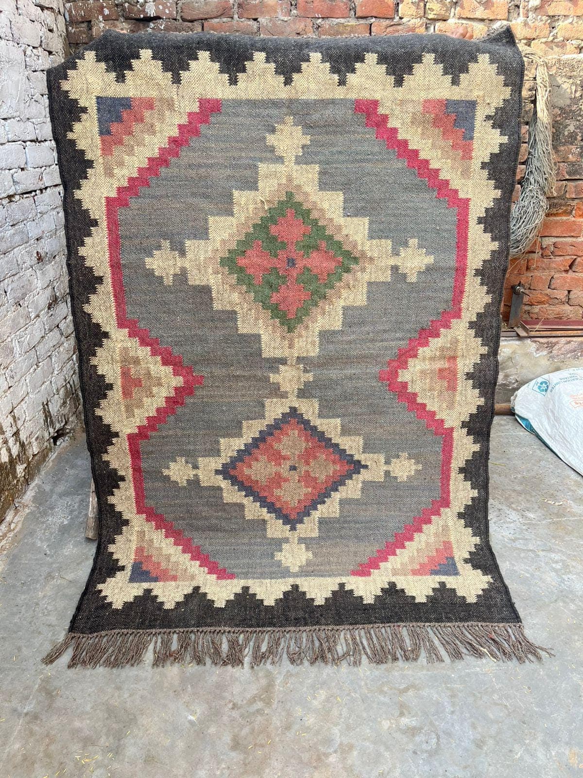 Handmade Wool Jute Boho Rug, Southwestern Tribal Geometric Area Rug, Rustic Farmhouse Living Room Carpet, Bohemian Floor Rug with Fringe - image 5