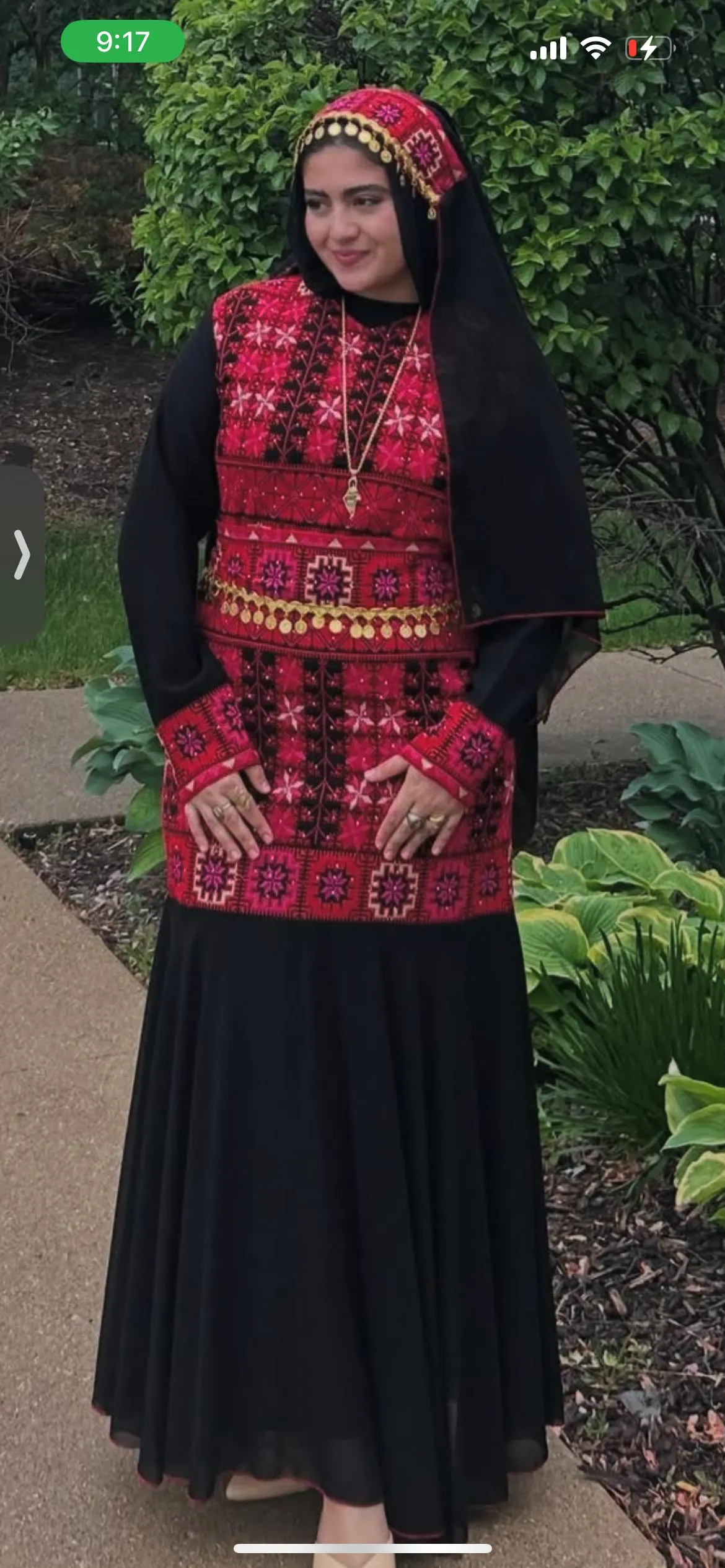 Tatreez Palestinian long  red mermaid thobe, size 3 , model is 5’5 for reference! Only worn a few times. Includes matching scarf as well!