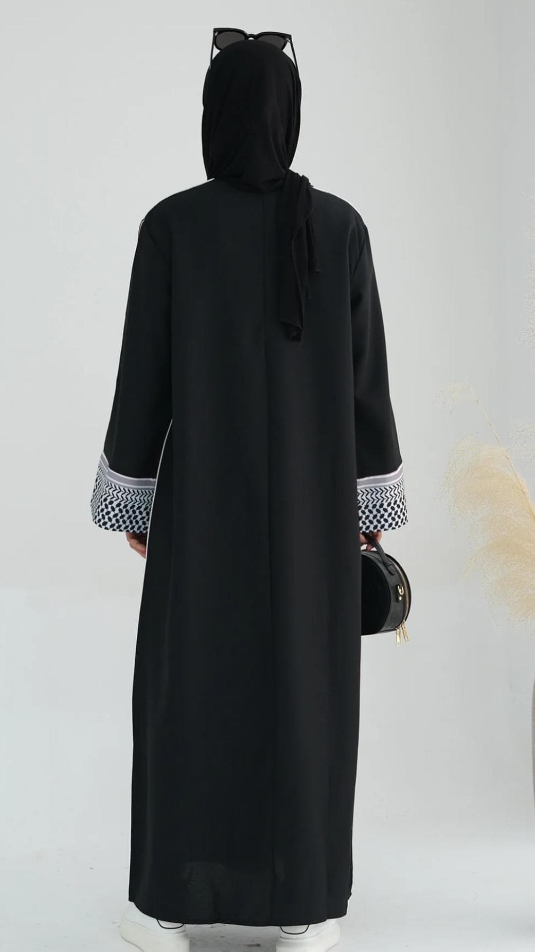 Keffiyeh Pattern Abaya – Fabric Closed Front Dress - image 5