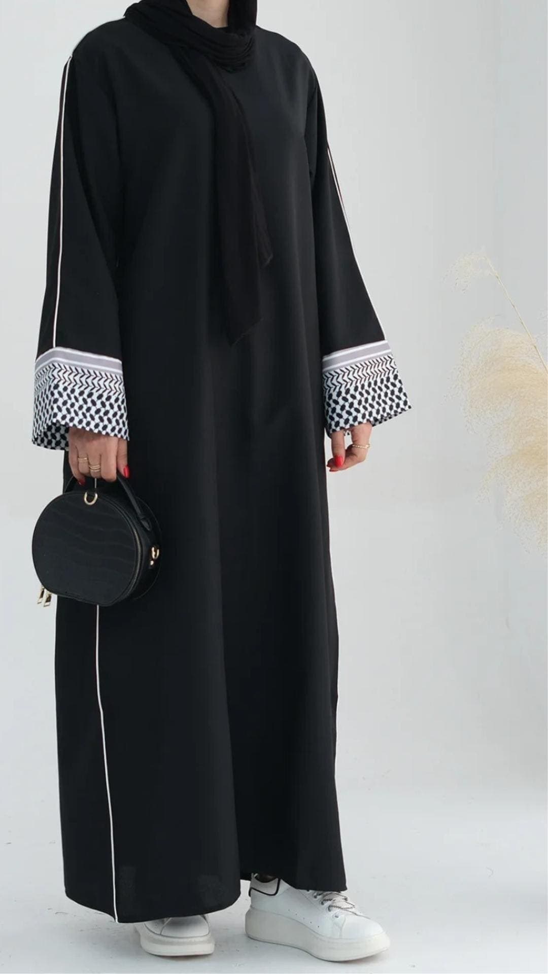 Keffiyeh Pattern Abaya – Fabric Closed Front Dress - image 4