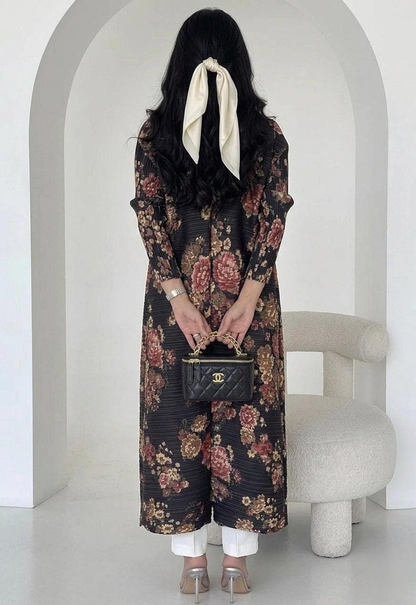 NOOR Abaya Vogue - image 4