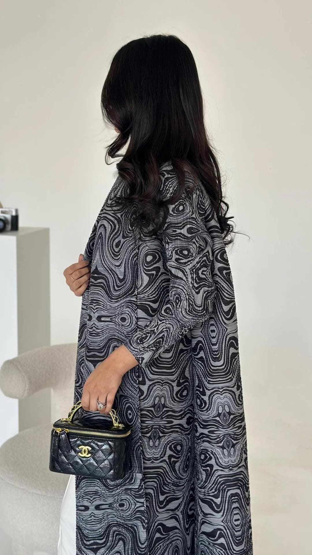Obsidian Abaya Vogue - image 4
