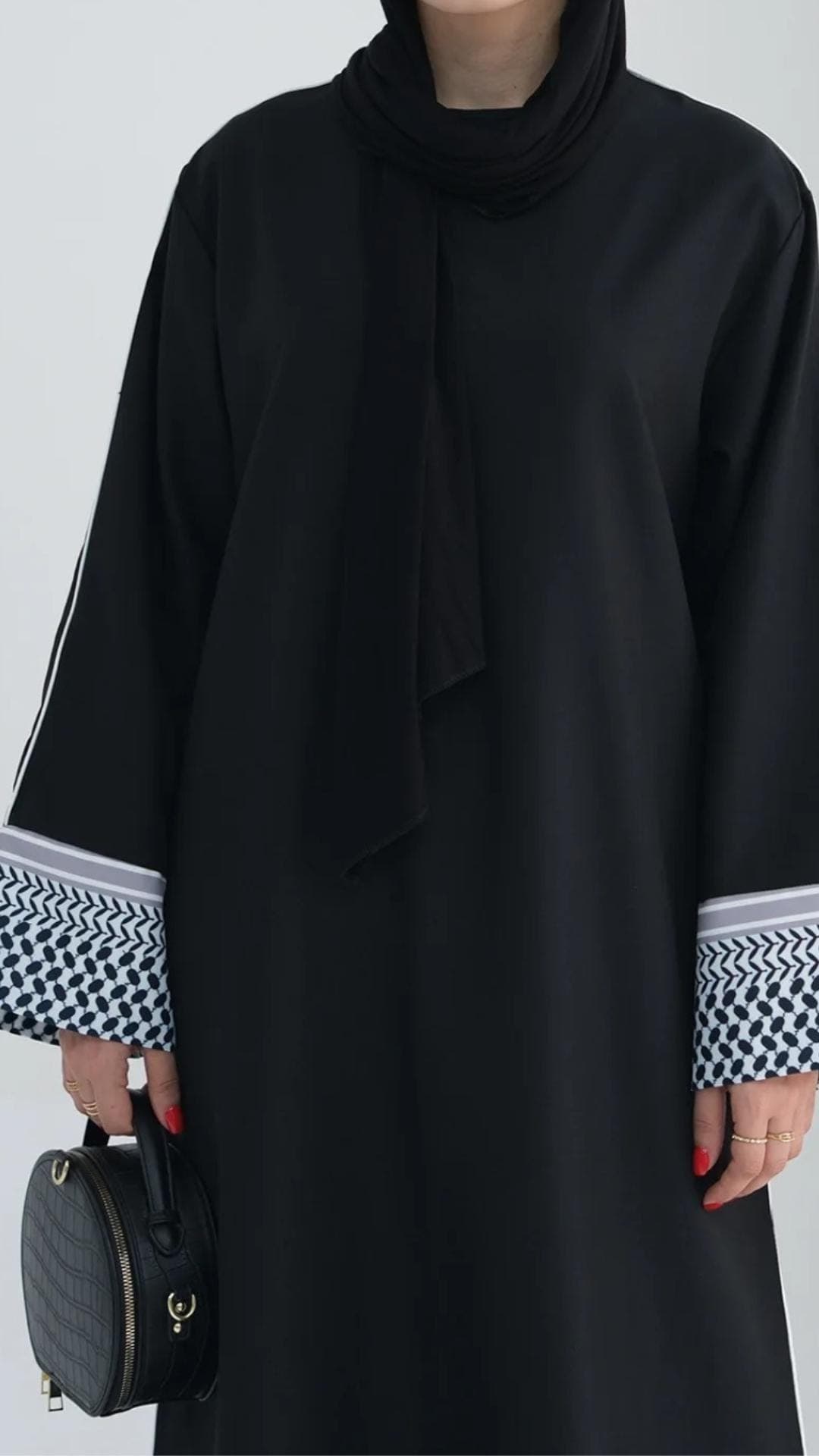 Keffiyeh Pattern Abaya – Fabric Closed Front Dress - image 3