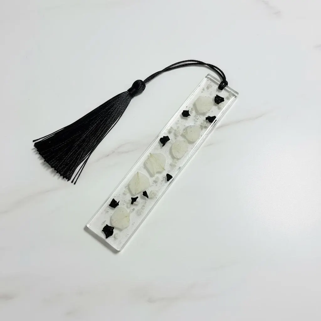 Handmade Resin Floral Bookmark with Gold Flakes & Tassel – Elegant Islamic Gift