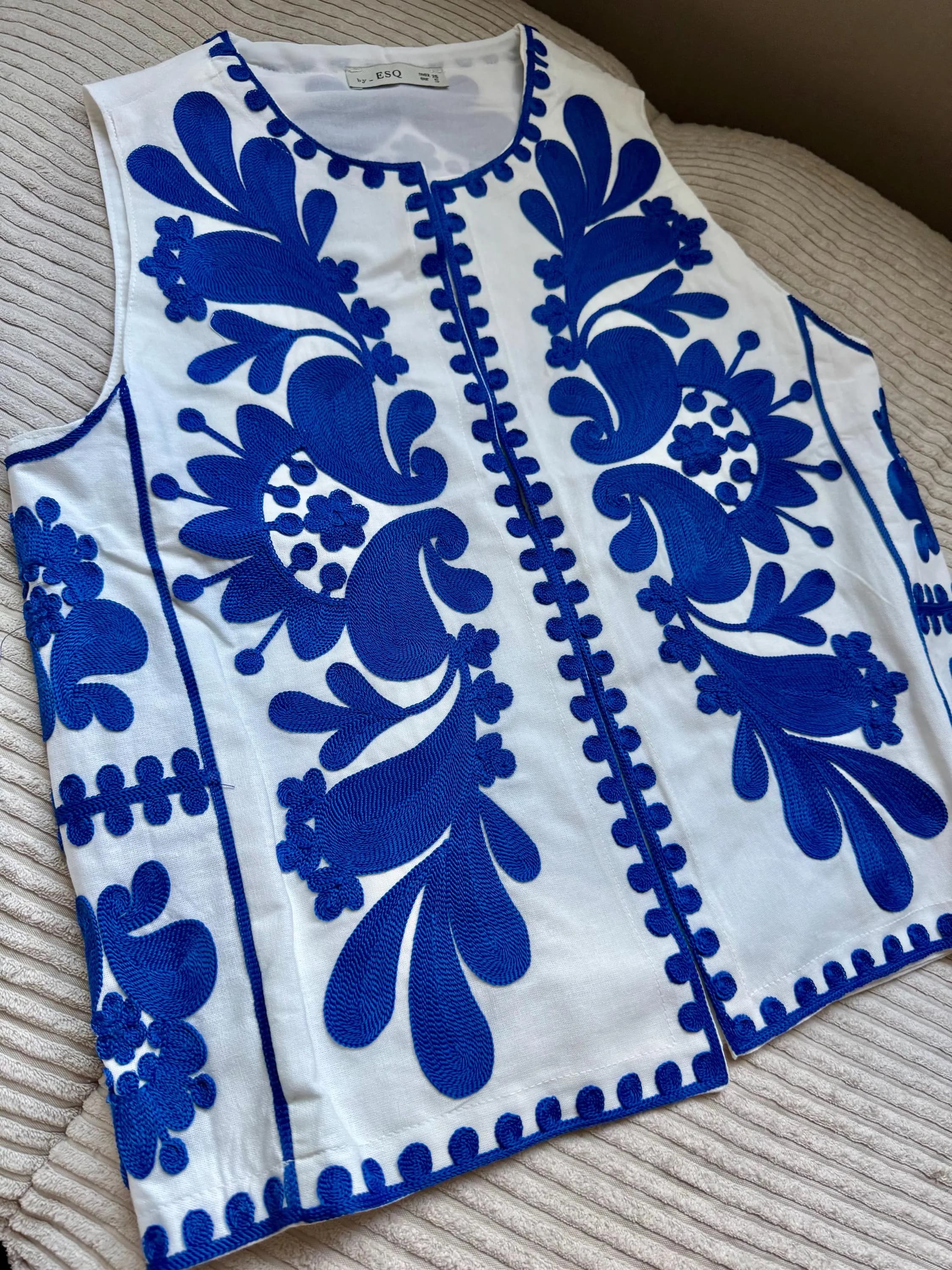 White Blue Floral Embroidered Vest | Folk Paisley Cotton Waistcoat (S M L) - image 3