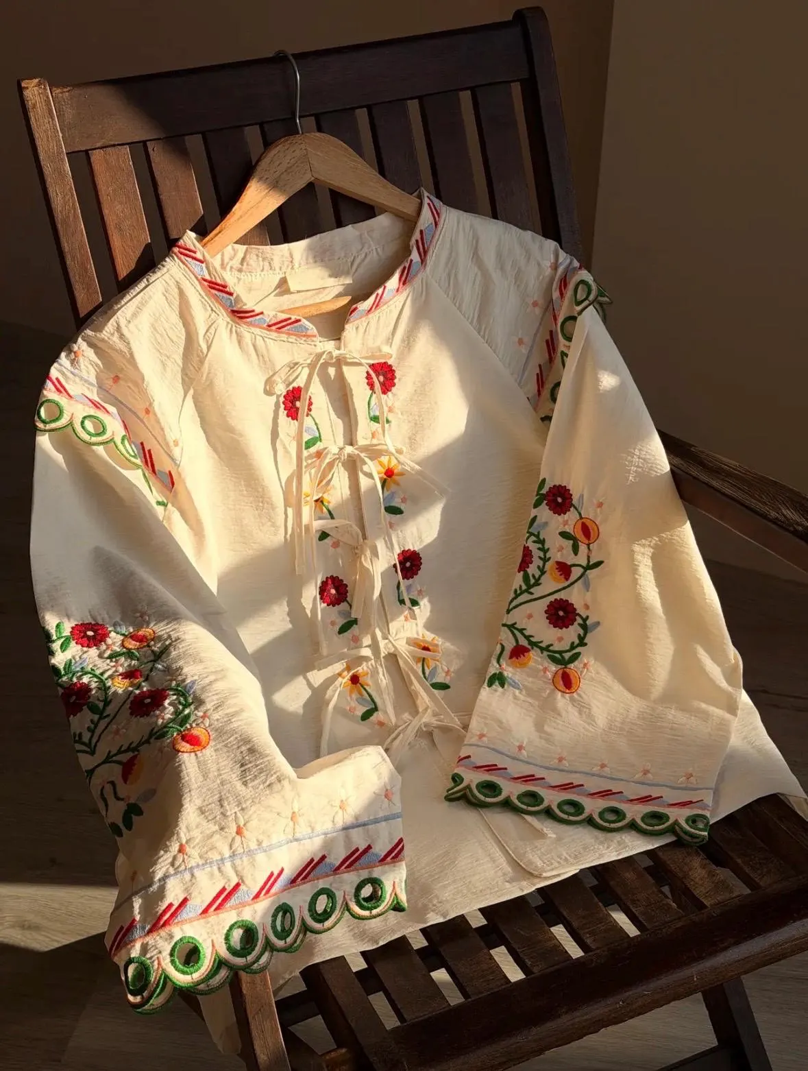 Embroidered Cotton Kimono: Floral, Boho Style (95% Cotton) - image 3