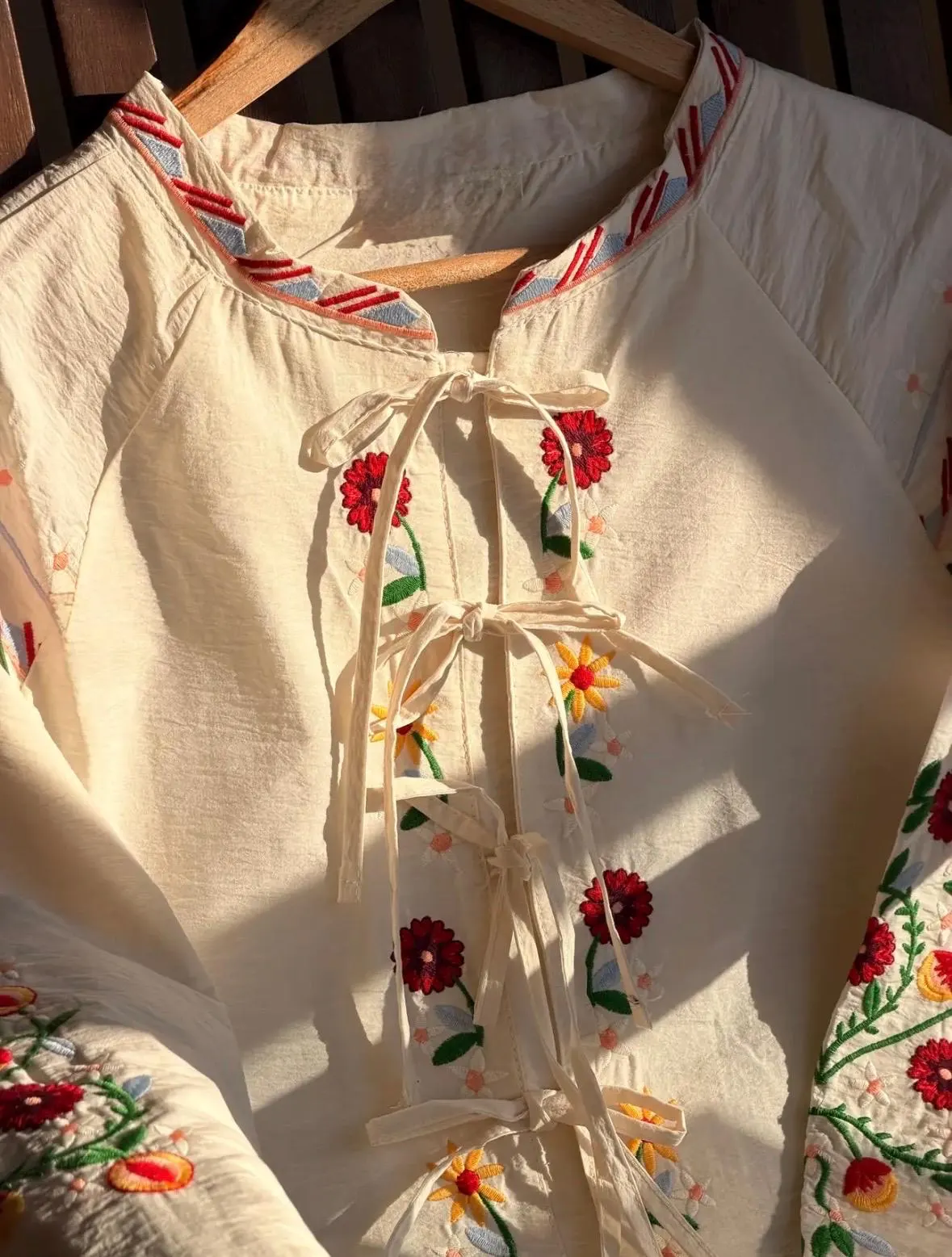 Embroidered Cotton Kimono: Floral, Boho Style (95% Cotton) - image 4