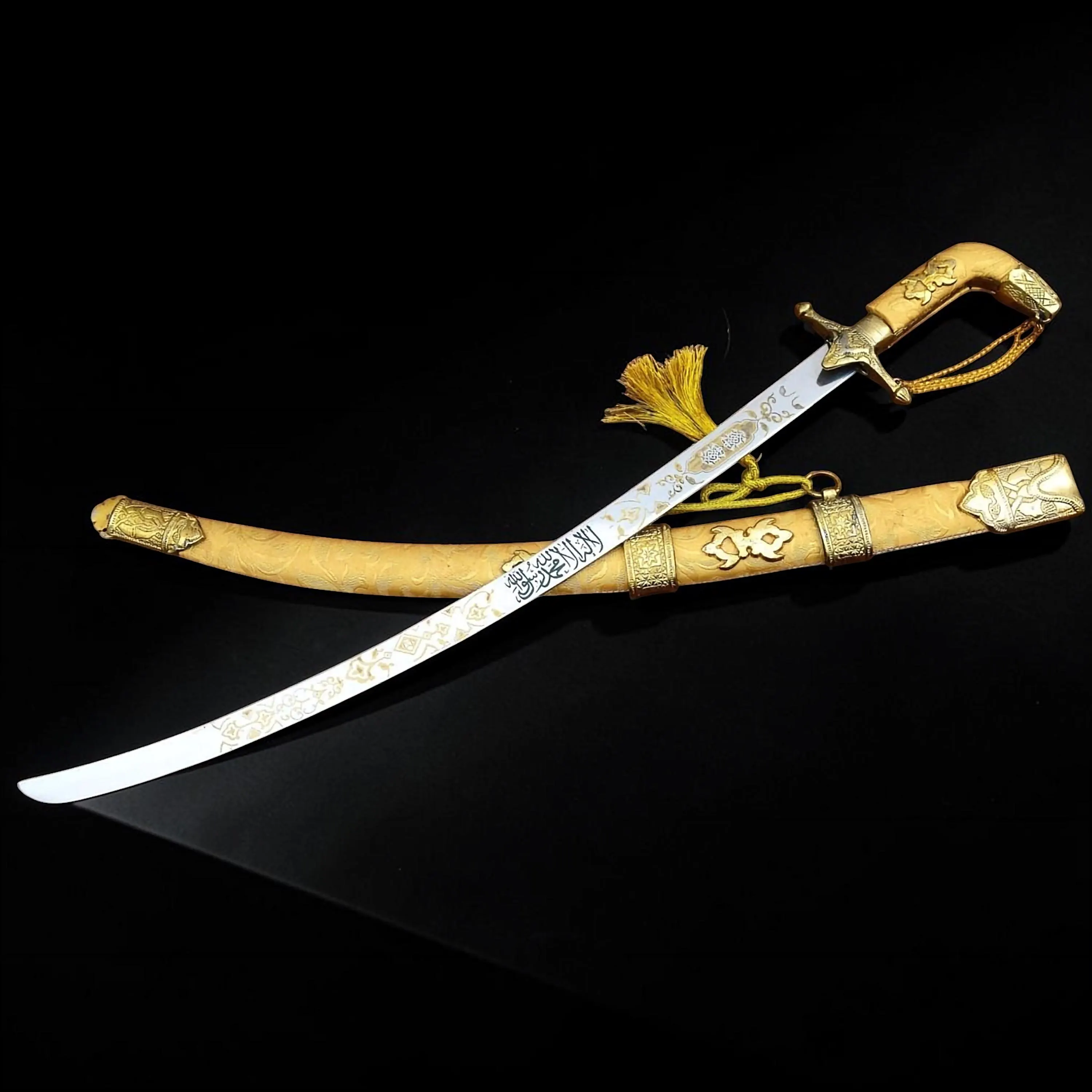 Green & Gold Wedding Ceremonial Sword – Arabian Curved Saber, Islamic Style, Custom Engraved Gift - Elegant Wedding and Home Decoration - image 4