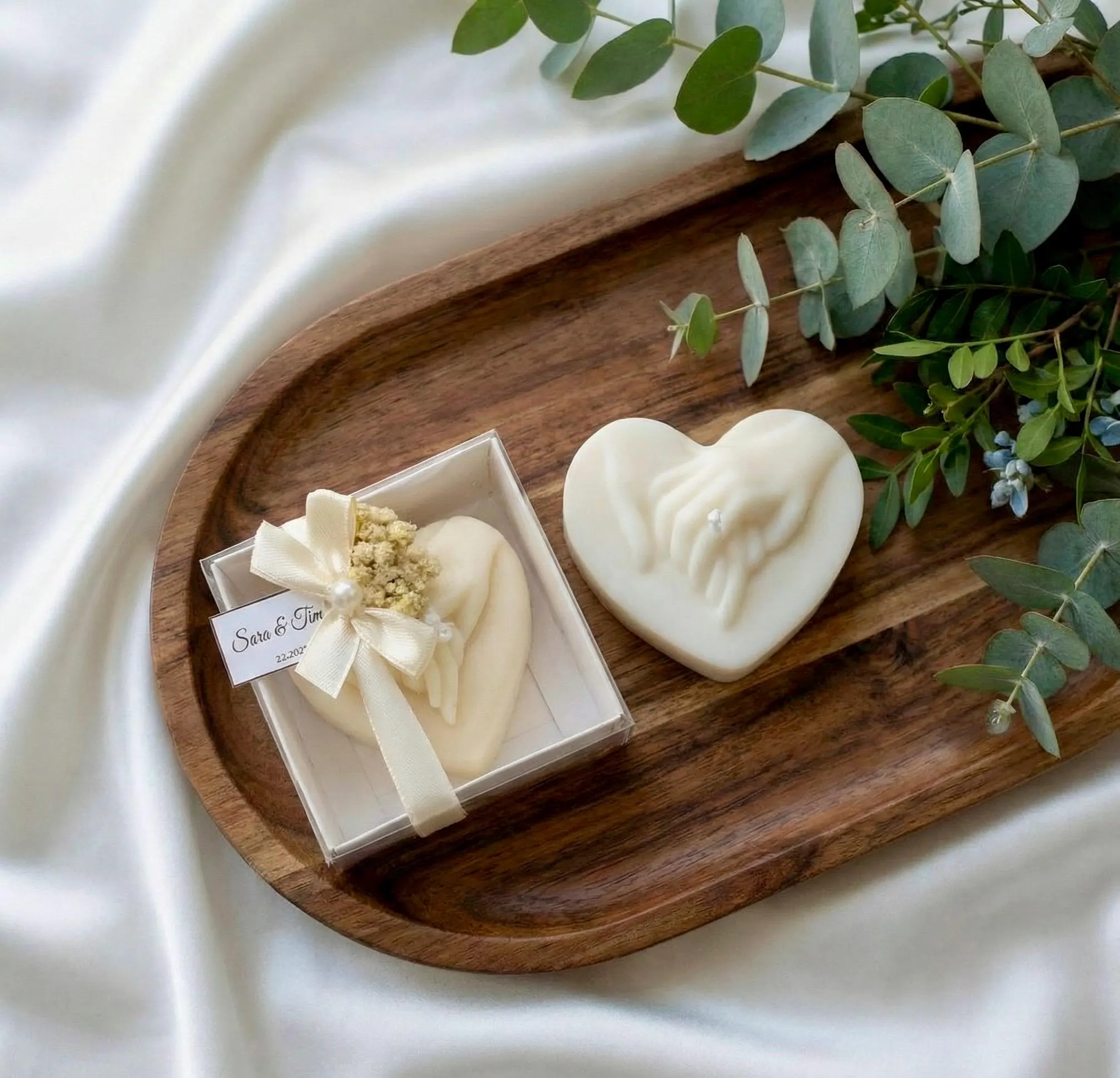 Personalized  Holding Hands Heart Candle Wedding Favors, Engagement , Bulk Gifts, Mother Day
