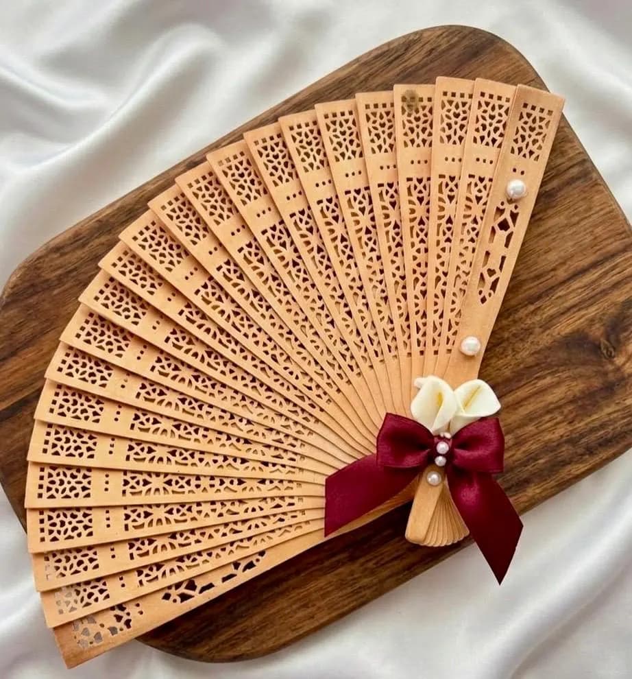 Personalized Wedding Fans , Bridal Shower , Summer Wedding Favors Wooden Fan , Bridesmaid Groomsman Hand-Fan
