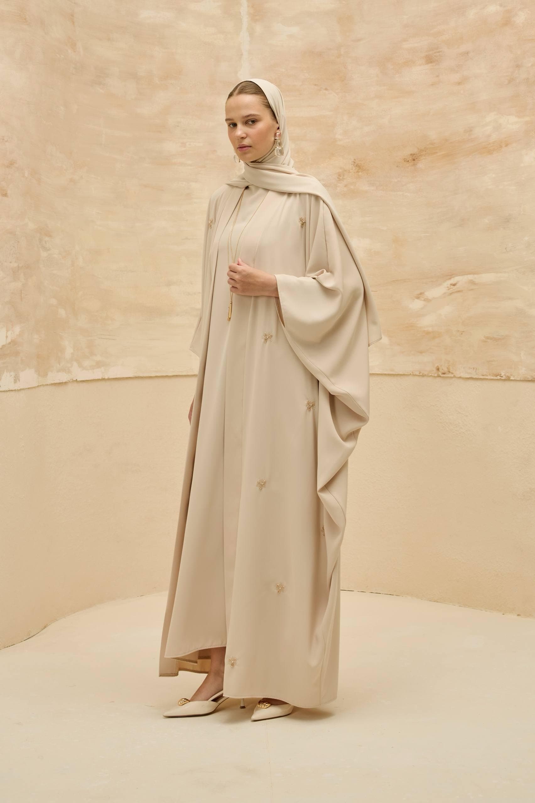 Beige Abaya Set - 2 Piece Open Abaya with Floral Embellishments Modest Muslim Dress - image 5