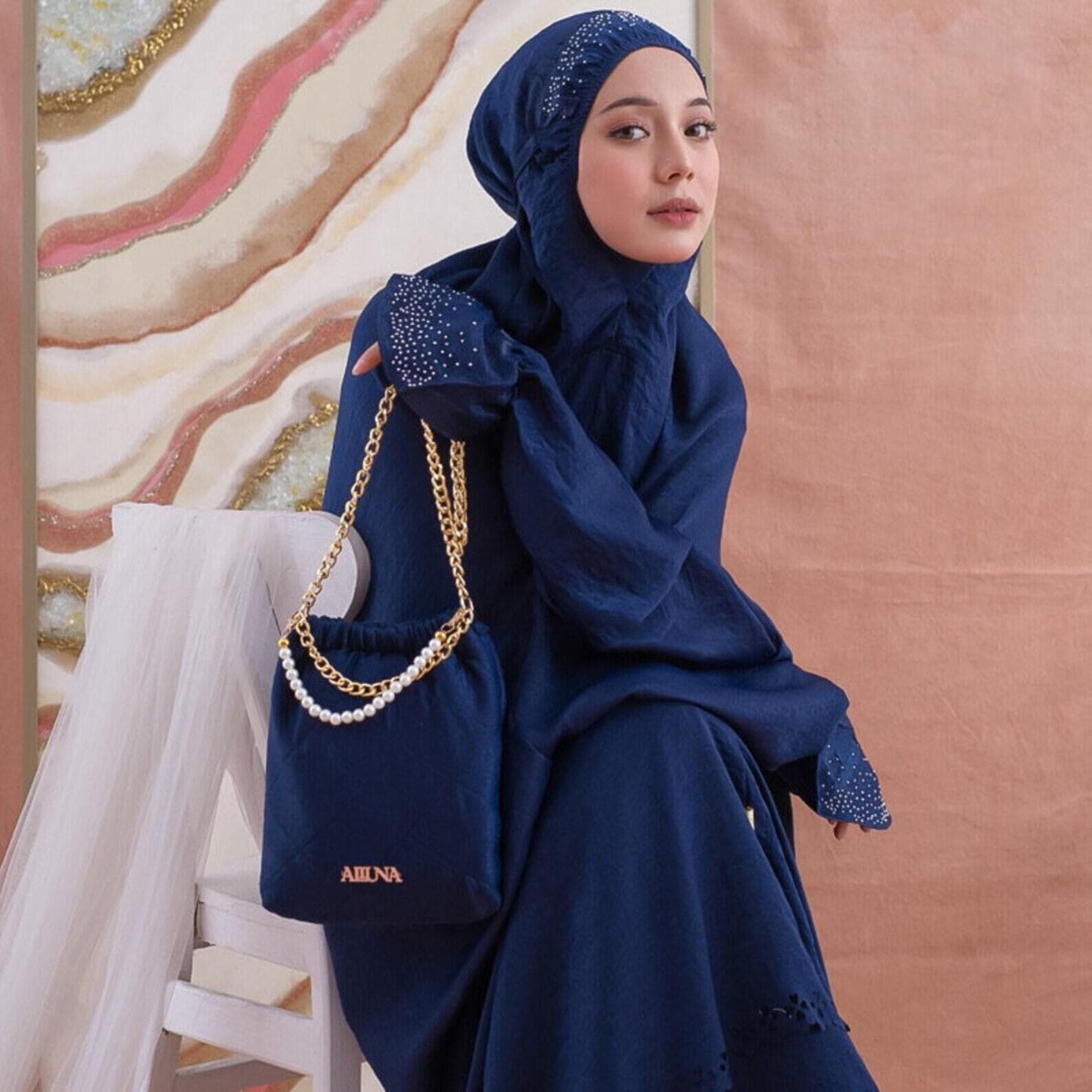Helwah Series Elegant Muslim Prayer Dress Set with Lasercut Details - image 2