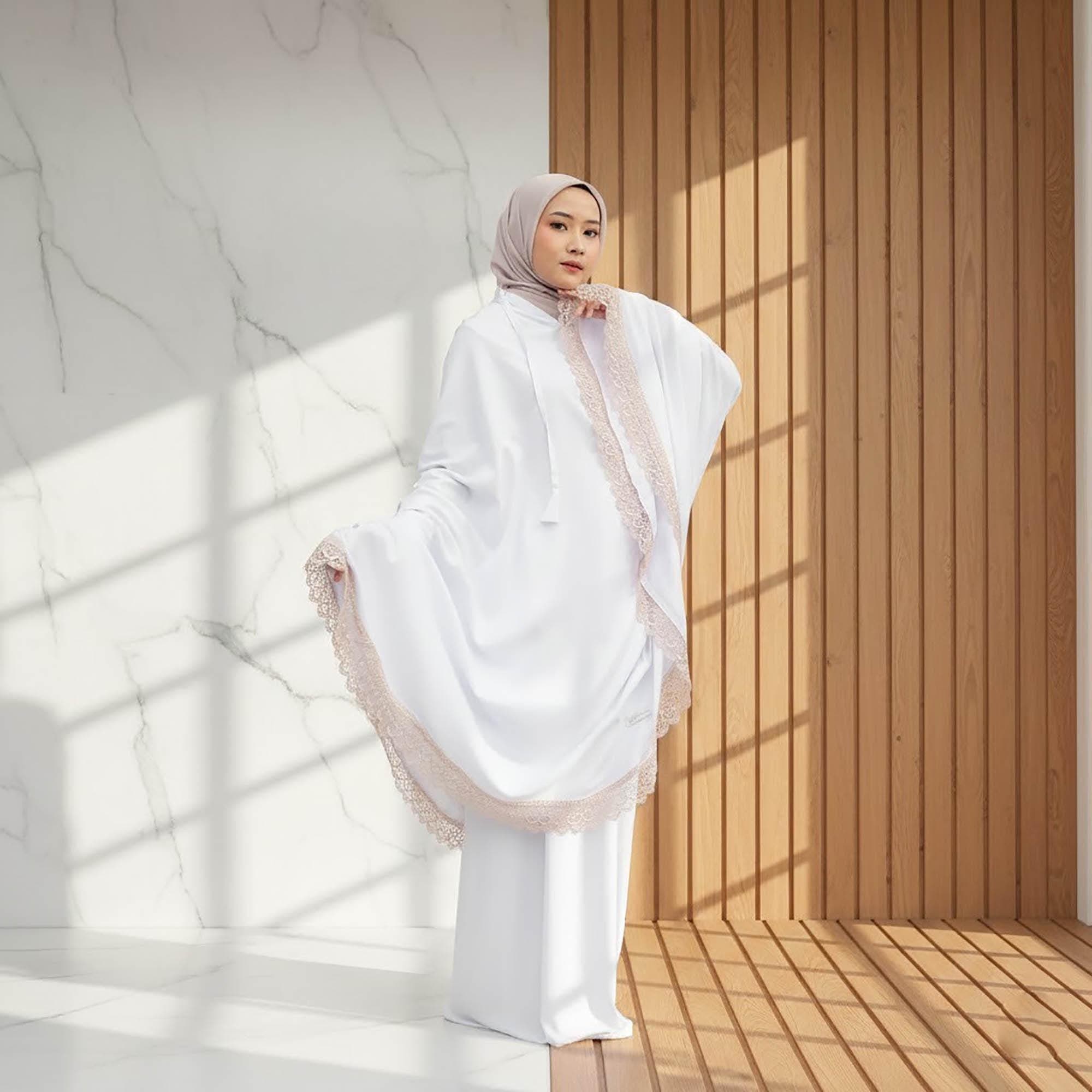 Jumbo Cotton Prayer Dress with Lace Trim & Zipper - image 3