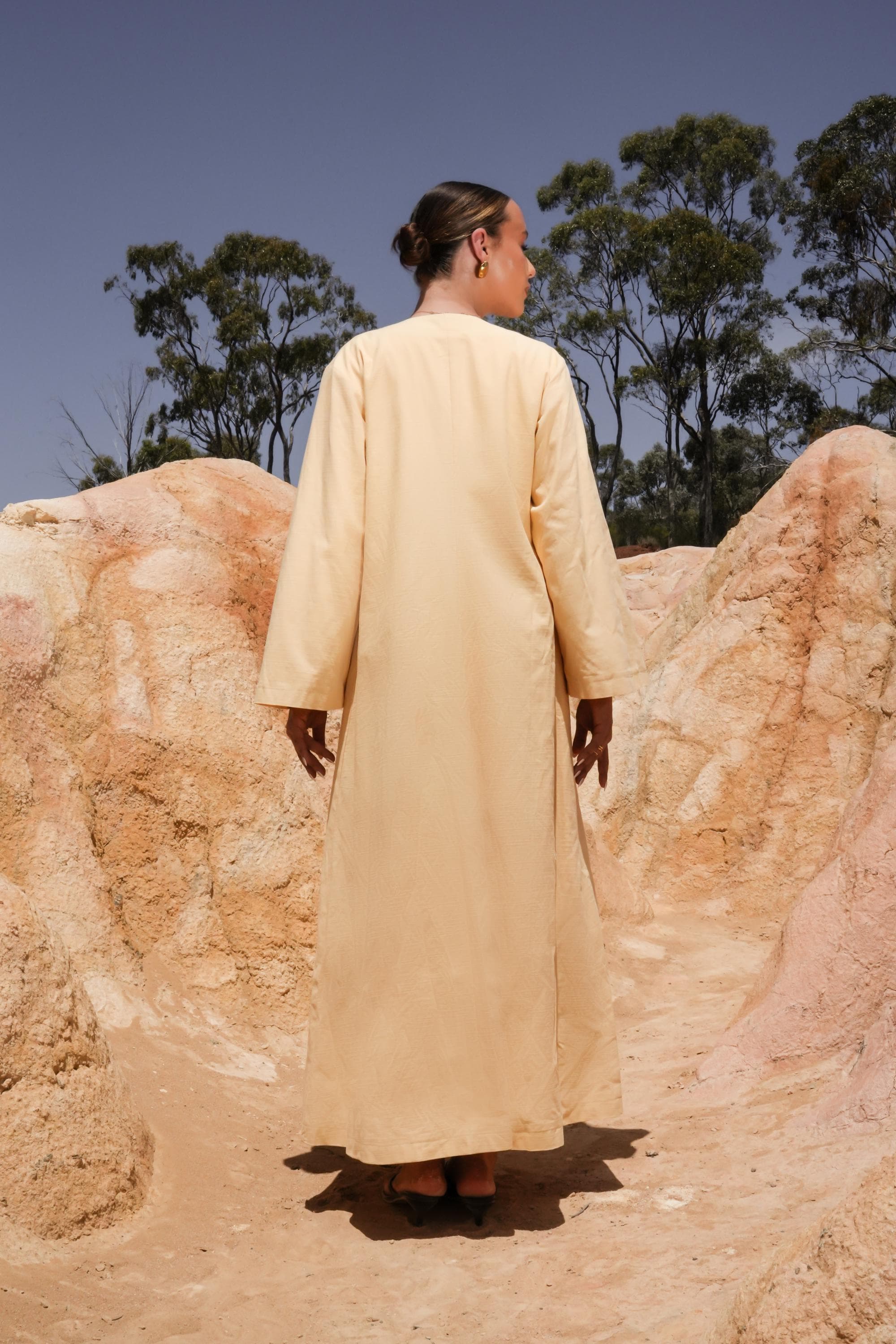Aylaen Abaya – Flowing Layers, Modern Modesty - image 5