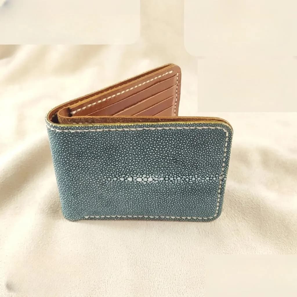 Handmade Green Stingray Leather Bifold Wallet, Luxury Exotic Fish Skin - image 4