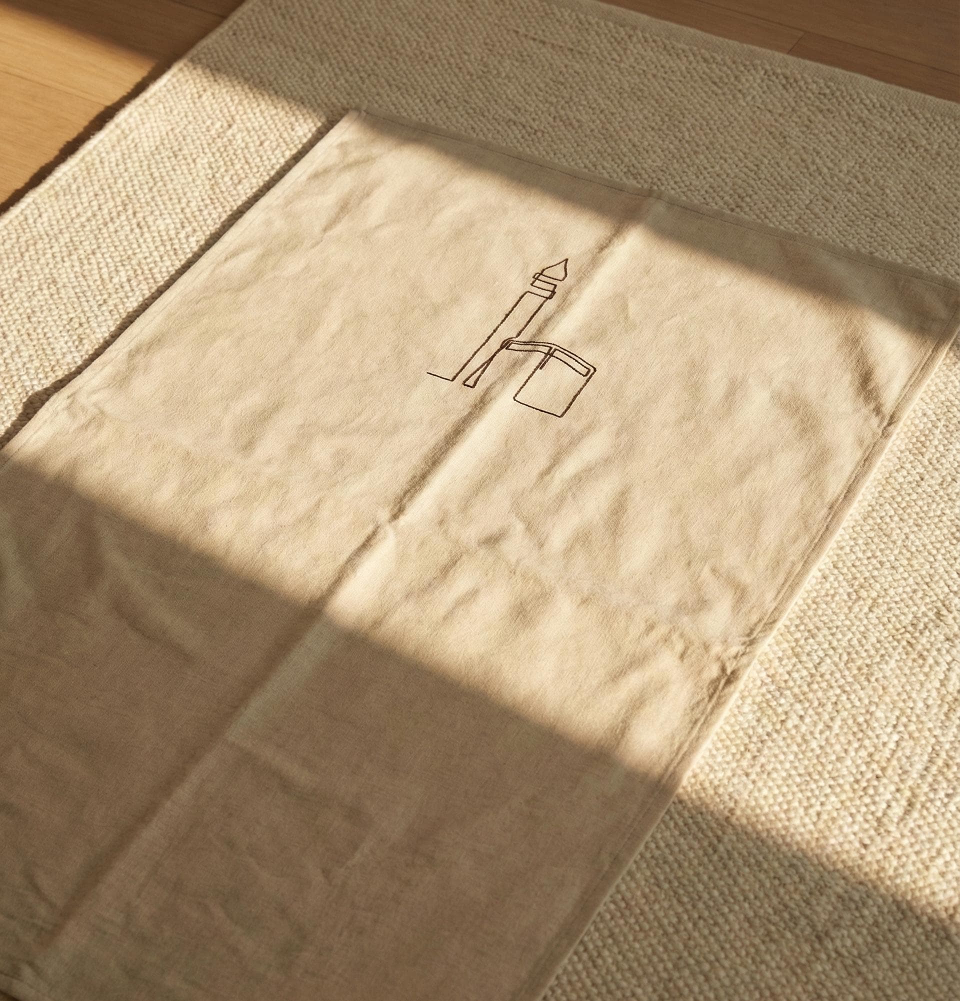 Minimalist Linen Prayer Mat | Kaaba & Minaret Embroidery, Modern Islamic Decor - image 3