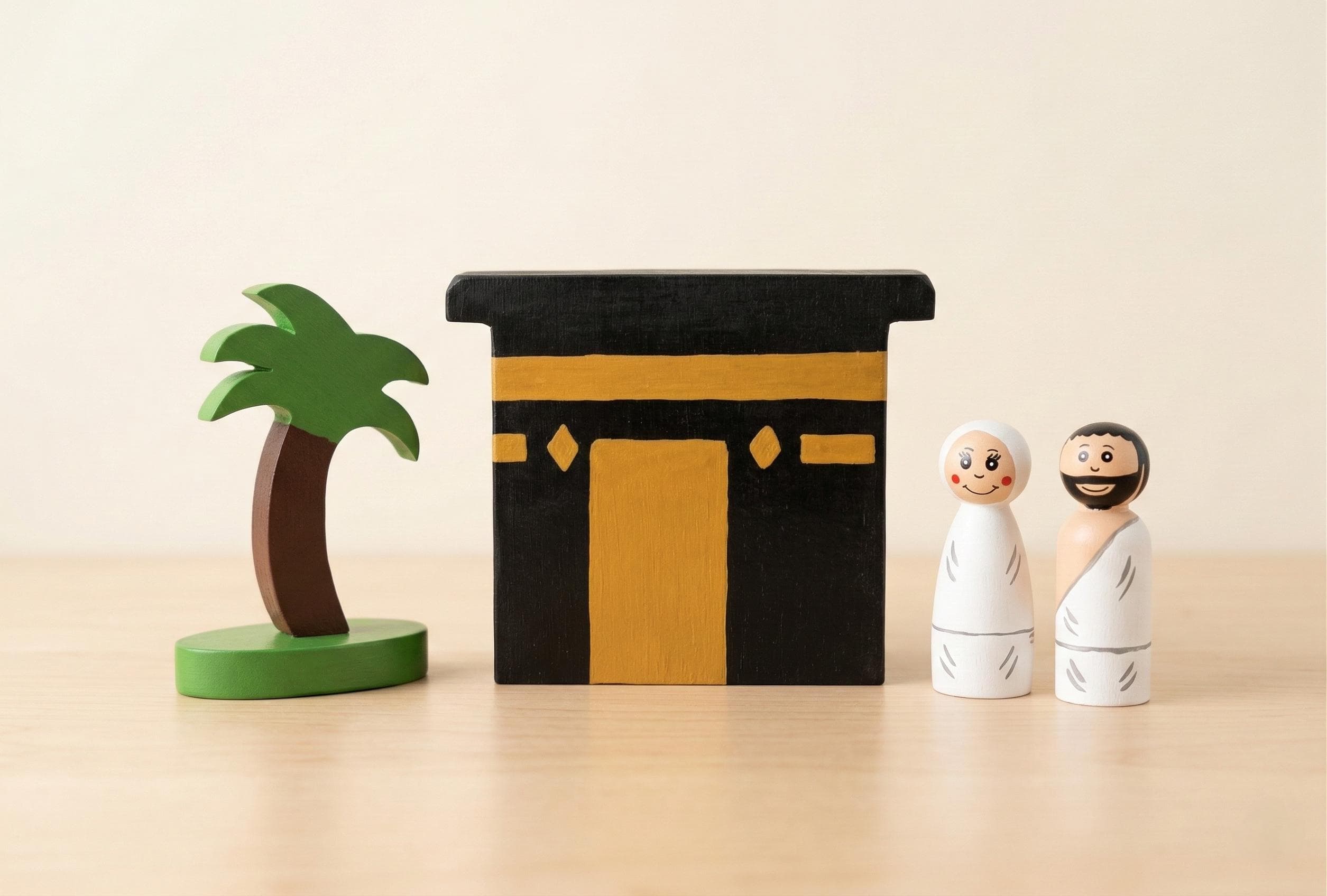 Montessori Wooden Kaaba & Hajj Pilgrim Dolls – Islamic Learning Play Set - image 4