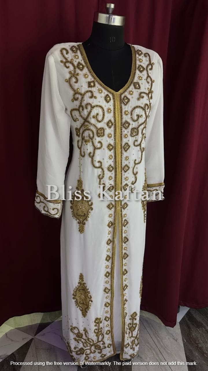Elegant Beaded Georgette Kaftan – Flowing Party Wear Muslim Gown