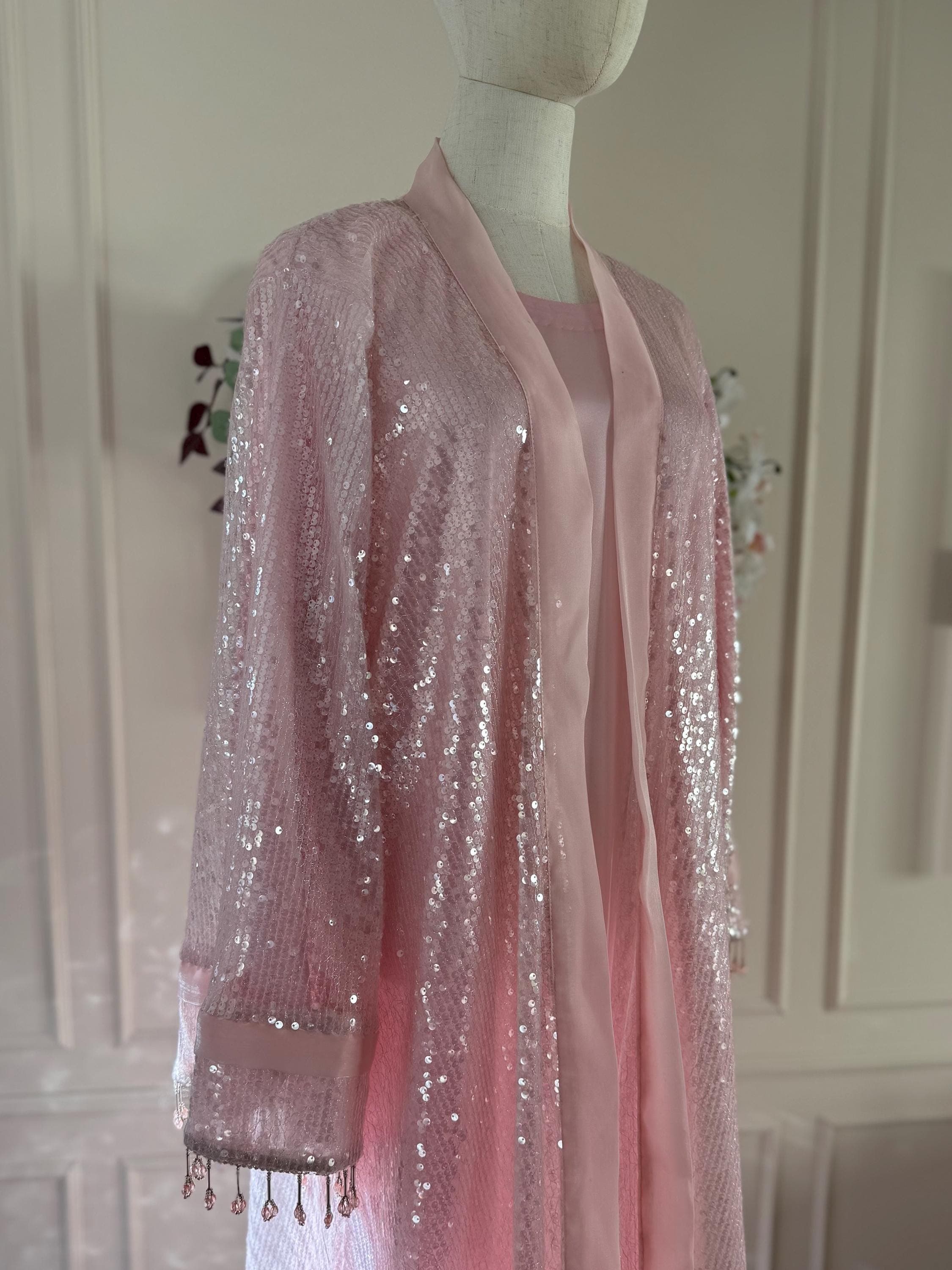 Luxury Pink Abaya with Pearl Sleeves – Modest Eid Dress – Flowy Maxi Abaya – Elegant Wedding Kimono - image 3