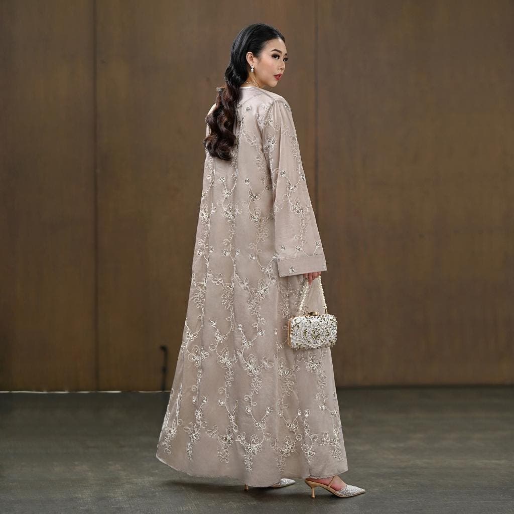 Sequin Embroidered Tencel Abaya Set – Luxury Modest Eid Wedding Gown - image 3