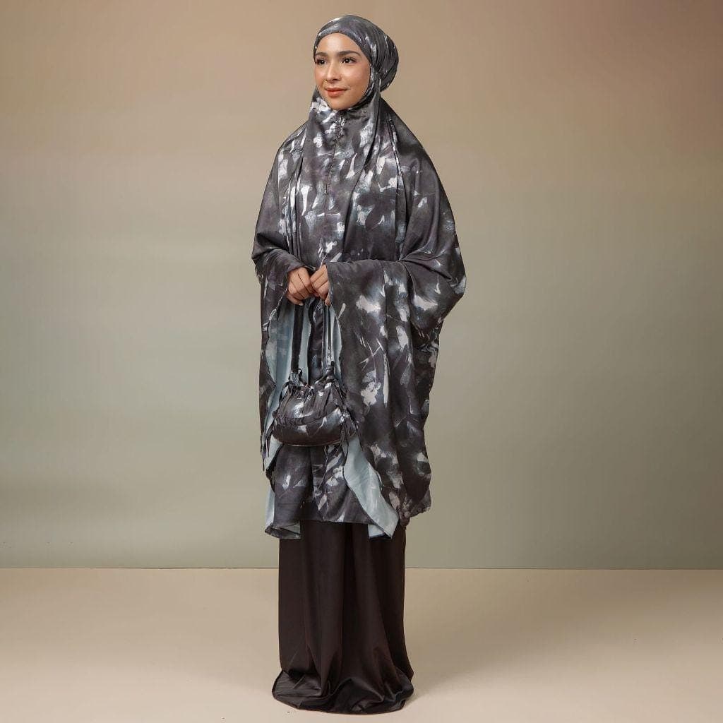 Aura Silk Prayer Set – Elegant 2-in-1 Prayer Dress, Hijab - image 4