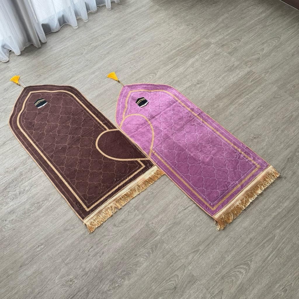 Personalized Couple Prayer Mat Set | Husband and Wife,  Islamic Wedding Gift - image 3