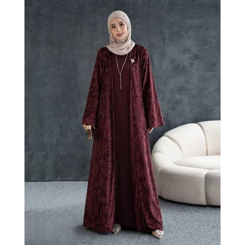 Embossed Shimmer Abaya Set, Elegant Modest Dubai Style Eid Outfit - image 4