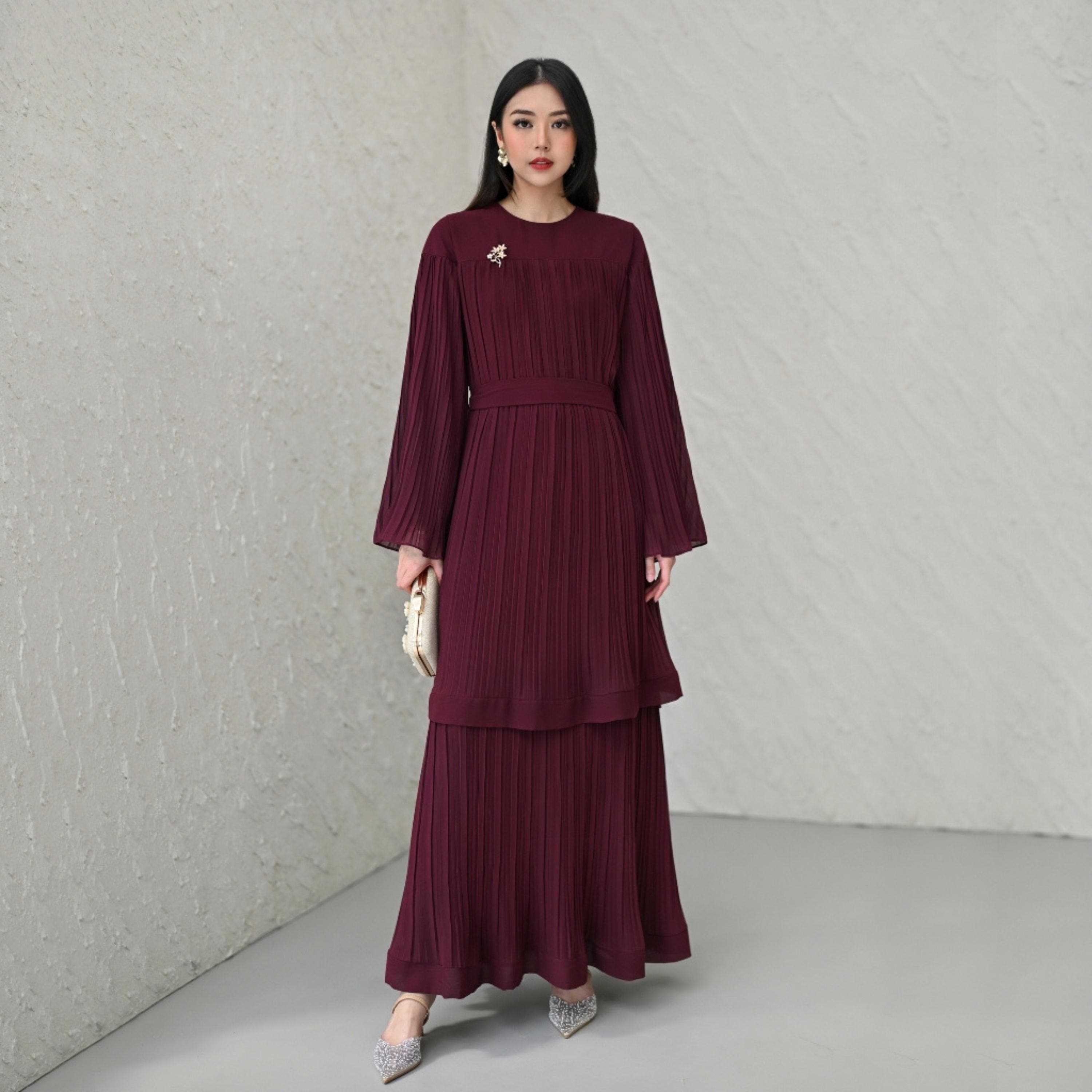 Pleated Ceruty Maxi Dress, Elegant Modest Eid Outfit, Flowing Evening Gown - image 4