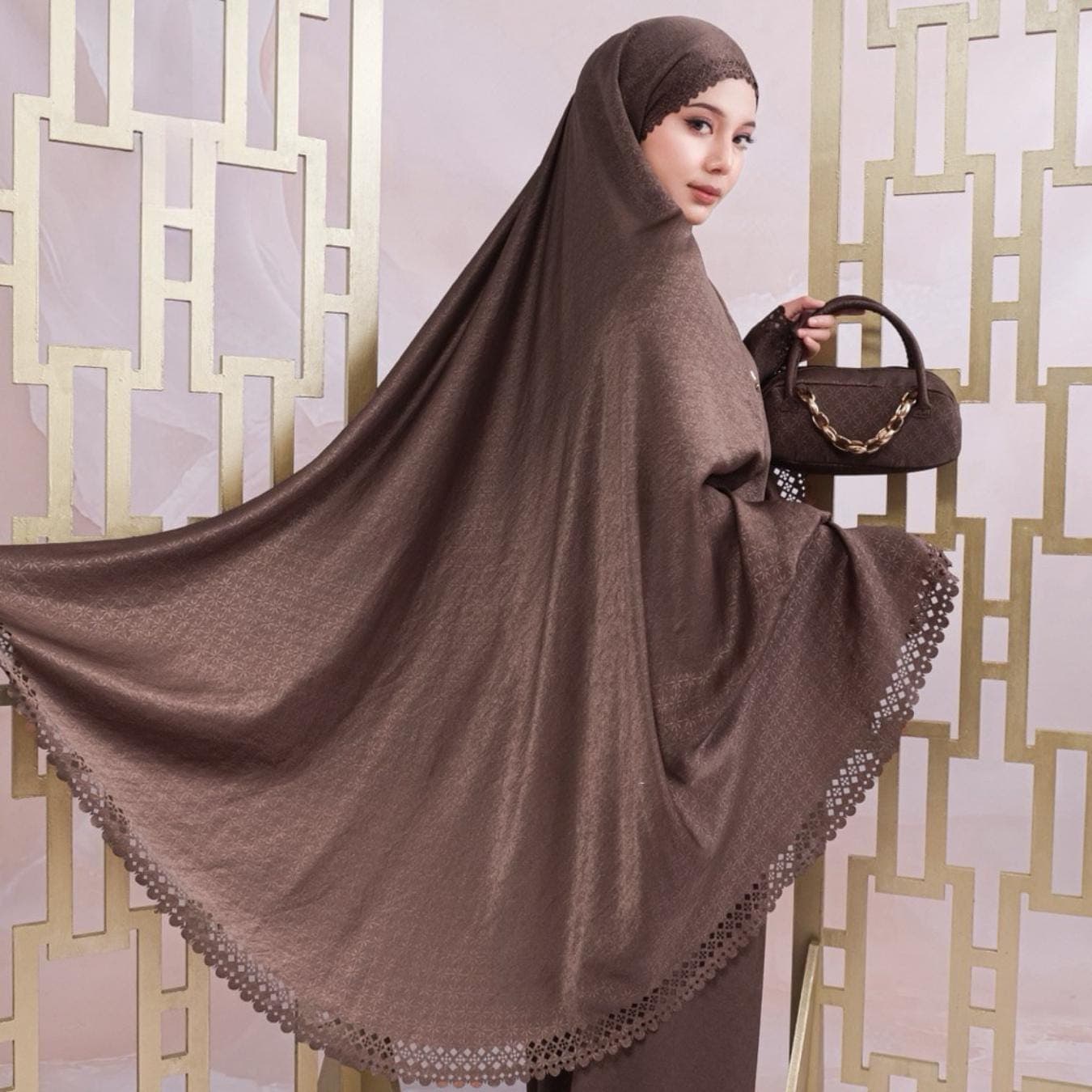 Luxury Silk Prayer Set with Laser Cut & Elegant Clutch Bag , Khimar muslim woman - image 4
