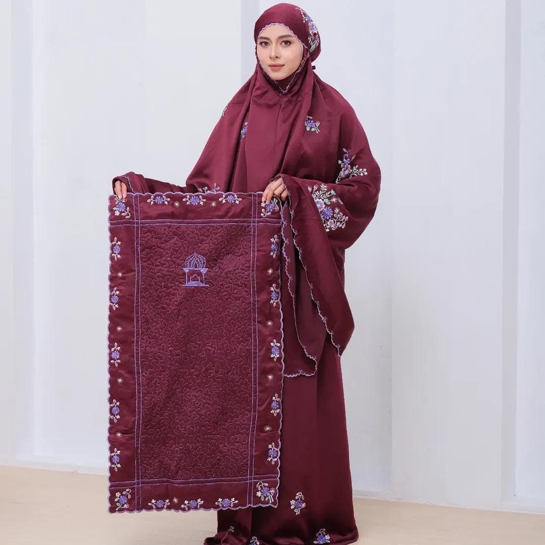 Organic Silk Mukena Set – Hand-Embroidered Prayer Set with Mat & Bag - image 4