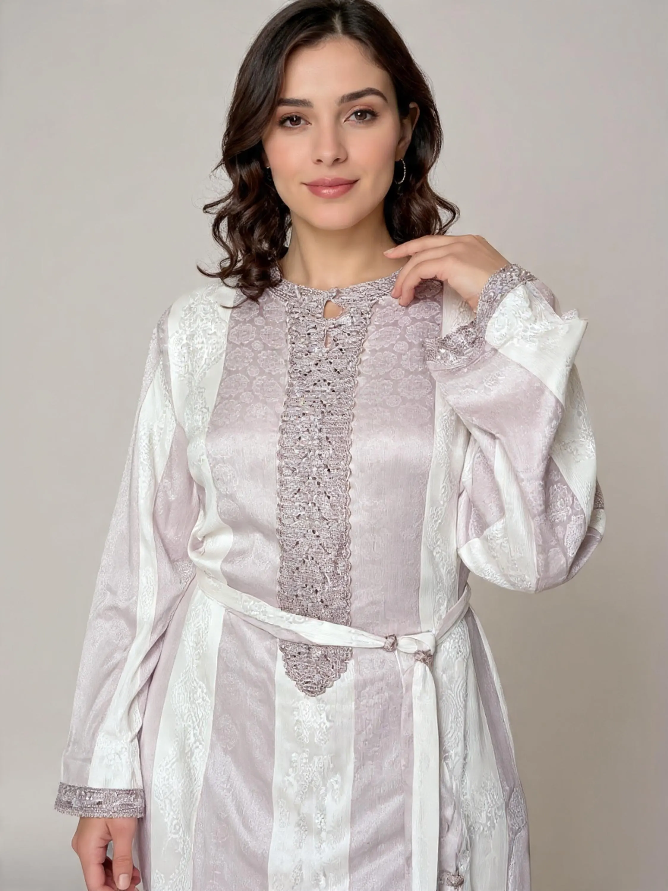 Caftan Marocain Fait Main- en tissu Jaouhara