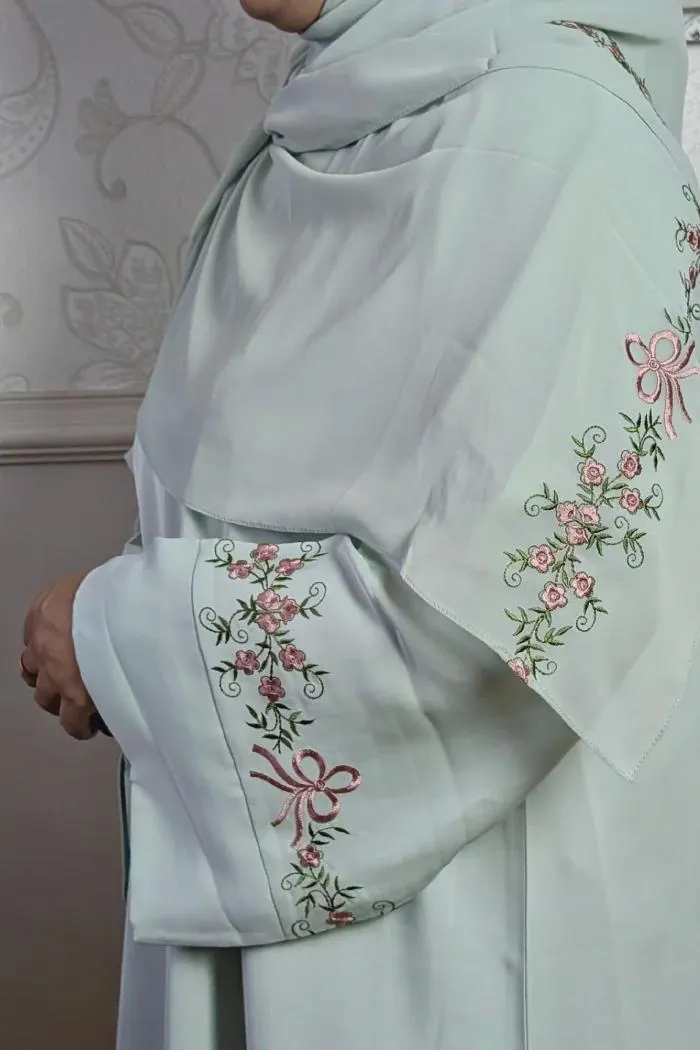 Naaema Closed Embroidered Abaya - image 2