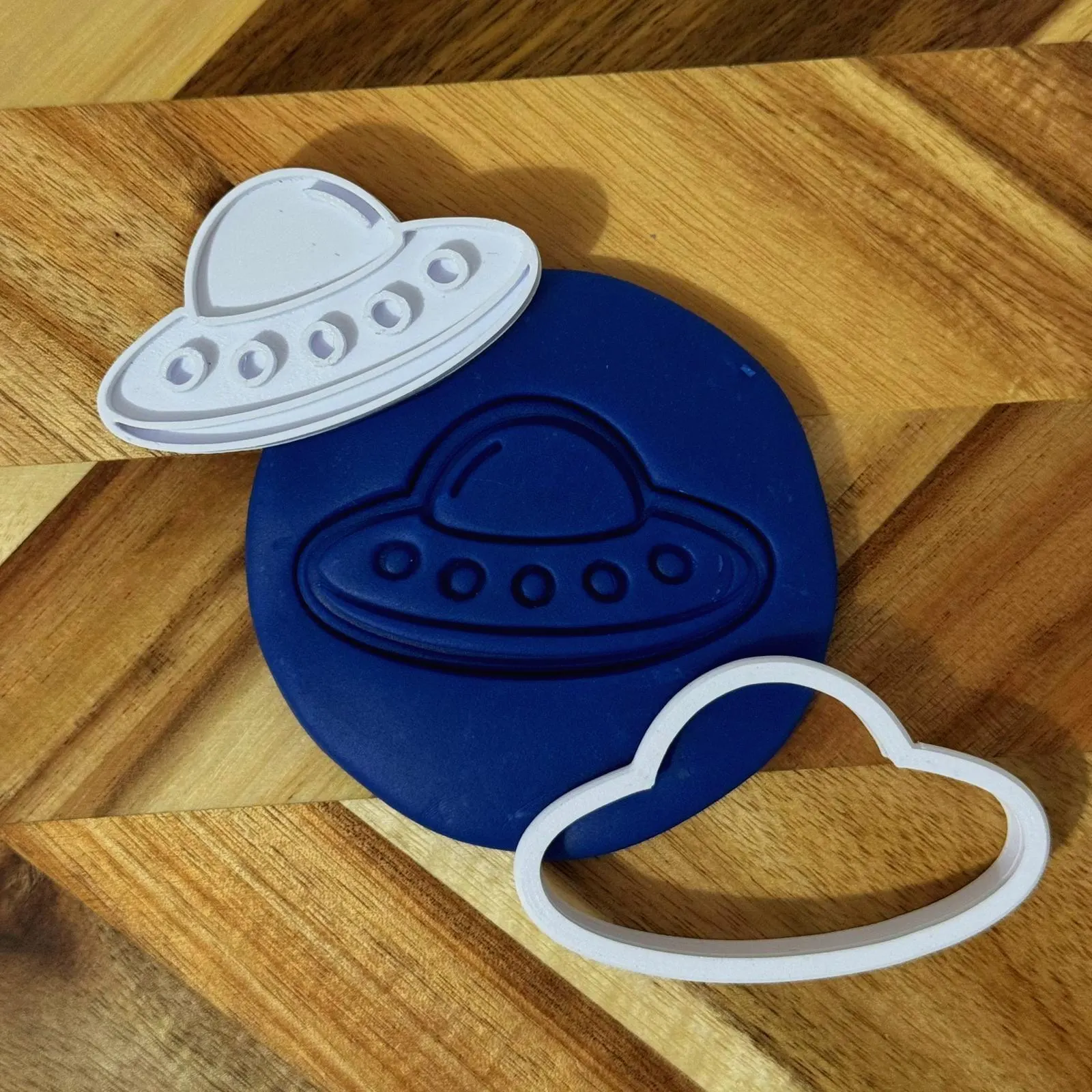 Space Cookie Cutters Set – Rocket, Astronaut & UFO, Galaxy Party Baking - image 4