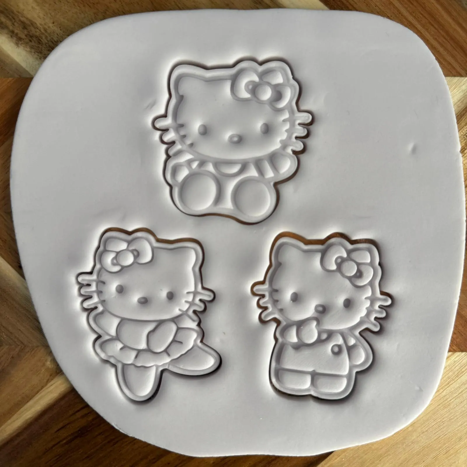 Hello Kitty Cookie Cutter and Fondant Embosser Set, Sanrio Kawaii Biscuit Stamp, Birthday Cake Decorating Tool - image 4