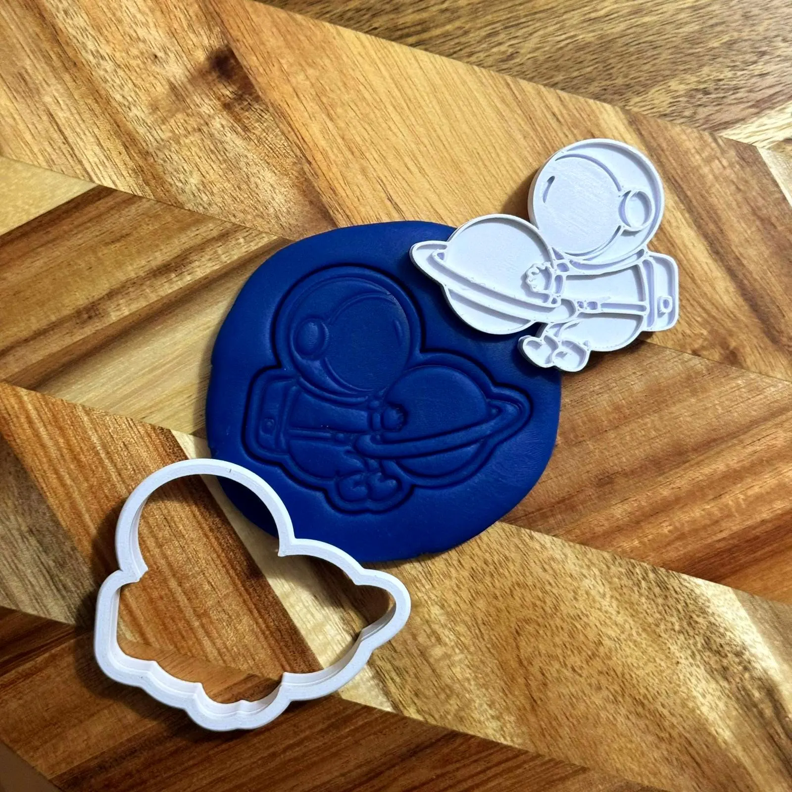 Space Cookie Cutters Set – Rocket, Astronaut & UFO, Galaxy Party Baking - image 2