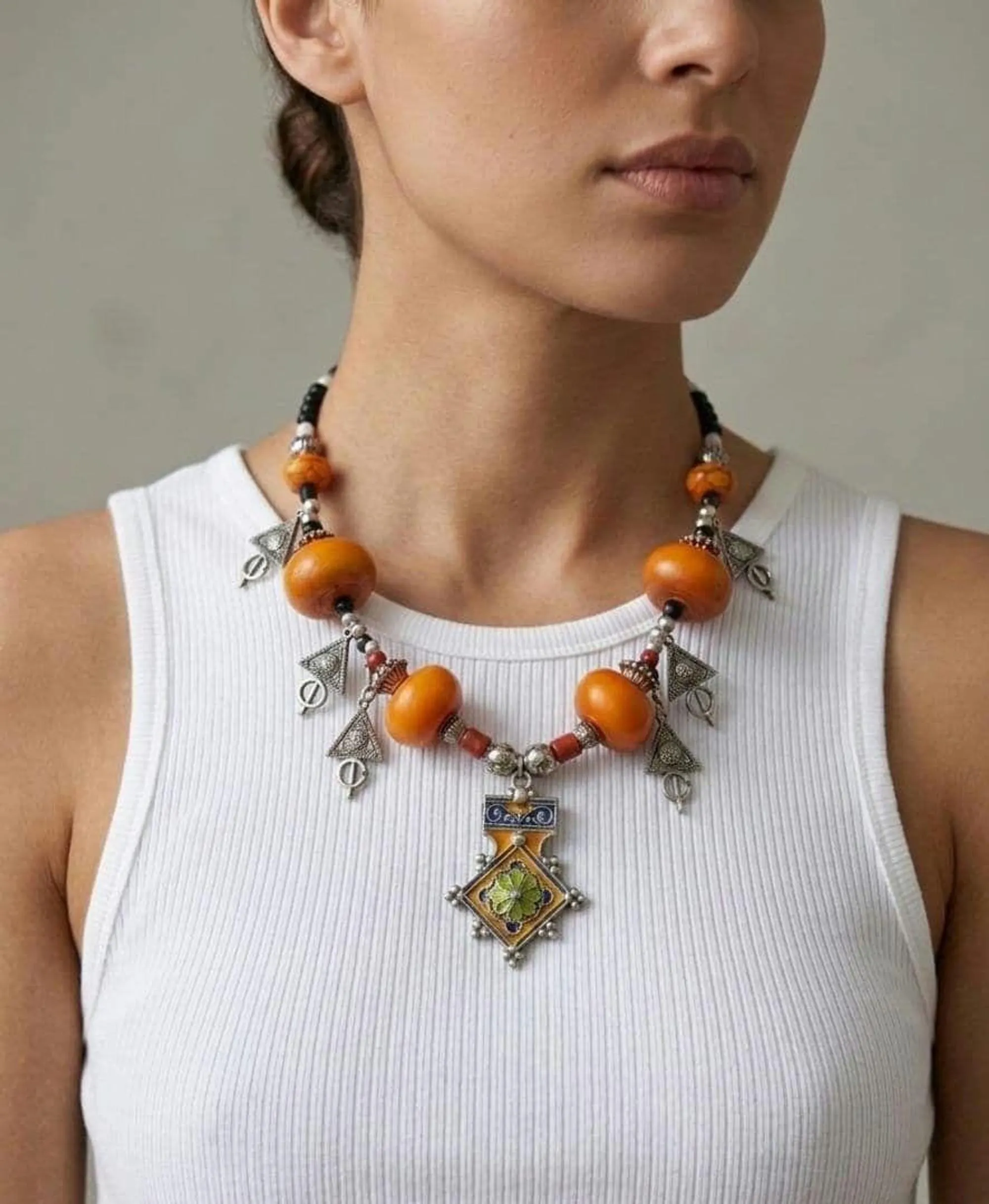 Moroccan Berber Amber Necklace – Handmade Ethnic Tribal Jewelry – Traditional Boho Statement Necklace – Moroccan Artisan Jewelry