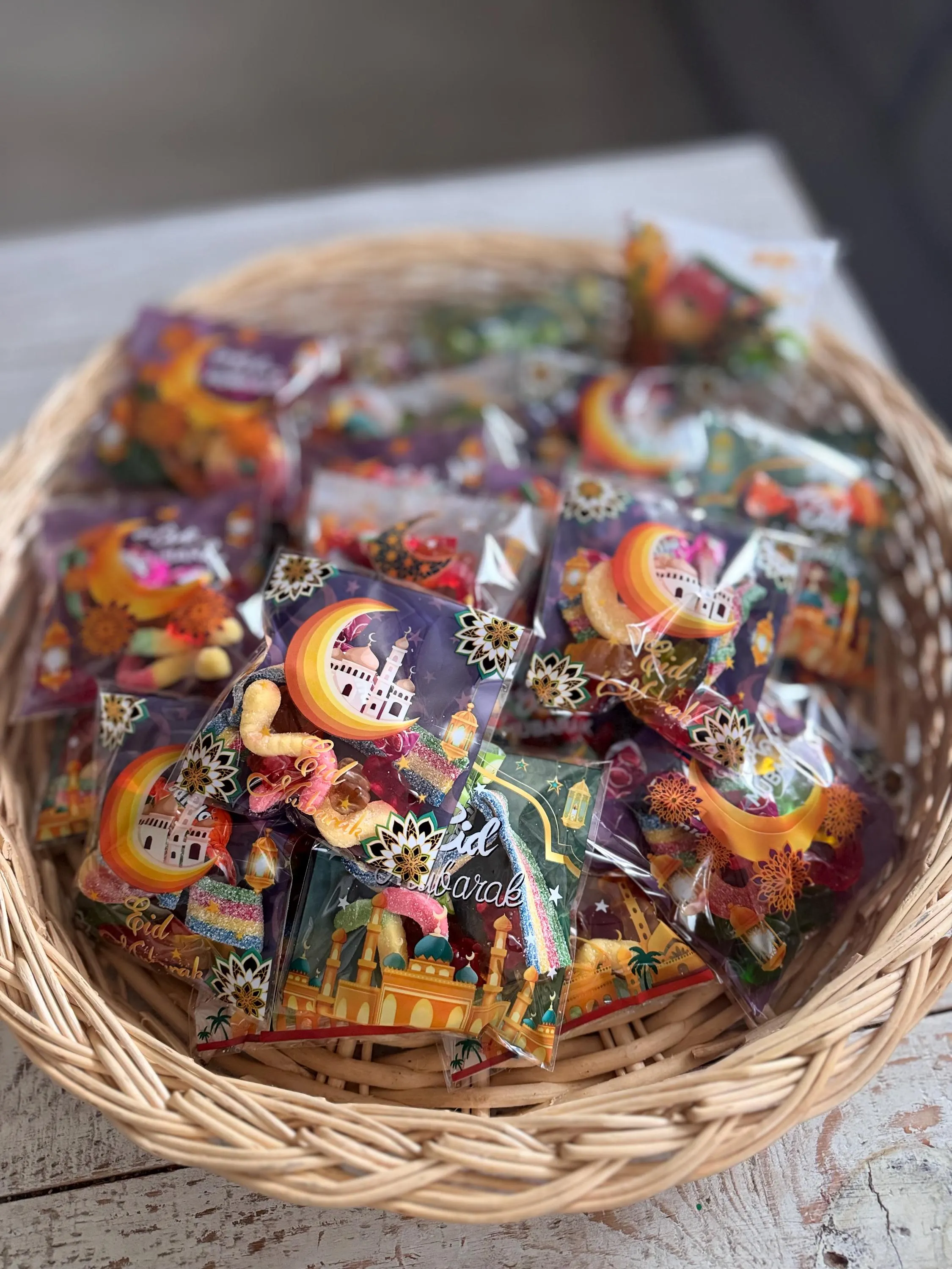 Sprinkle Eid Joy: Halal Gummy Favor Bags & Boxes - image 3