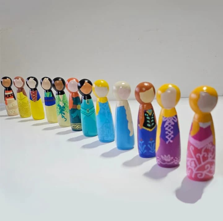 ISLAMIC ART: Hijabi Princess Peg dolls | Personalised Dolls