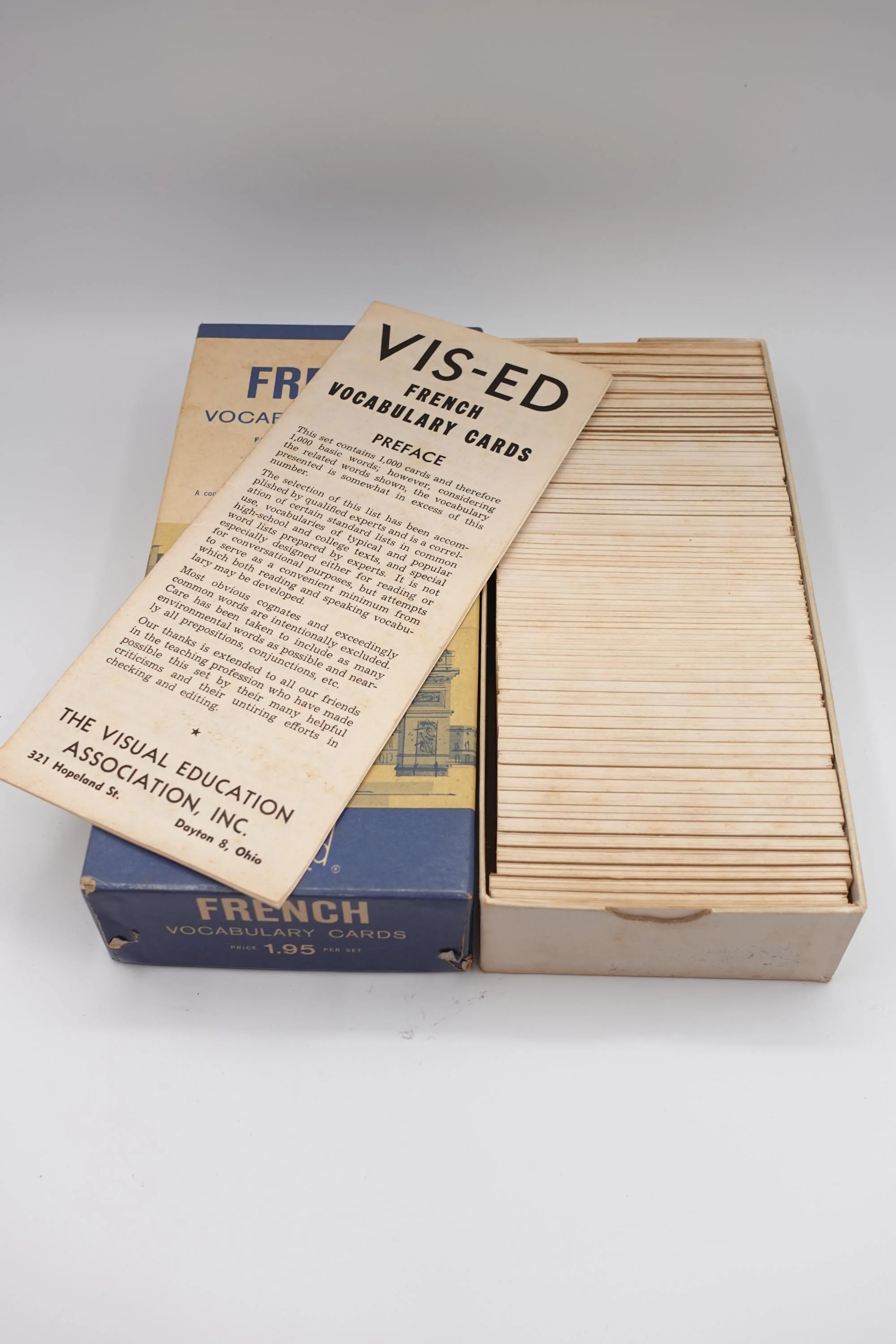 Vintage Vis-Ed French Vocabulary Cards Original Box French Flash Cards Language Learning Ephemera Dayton Ohio - image 5