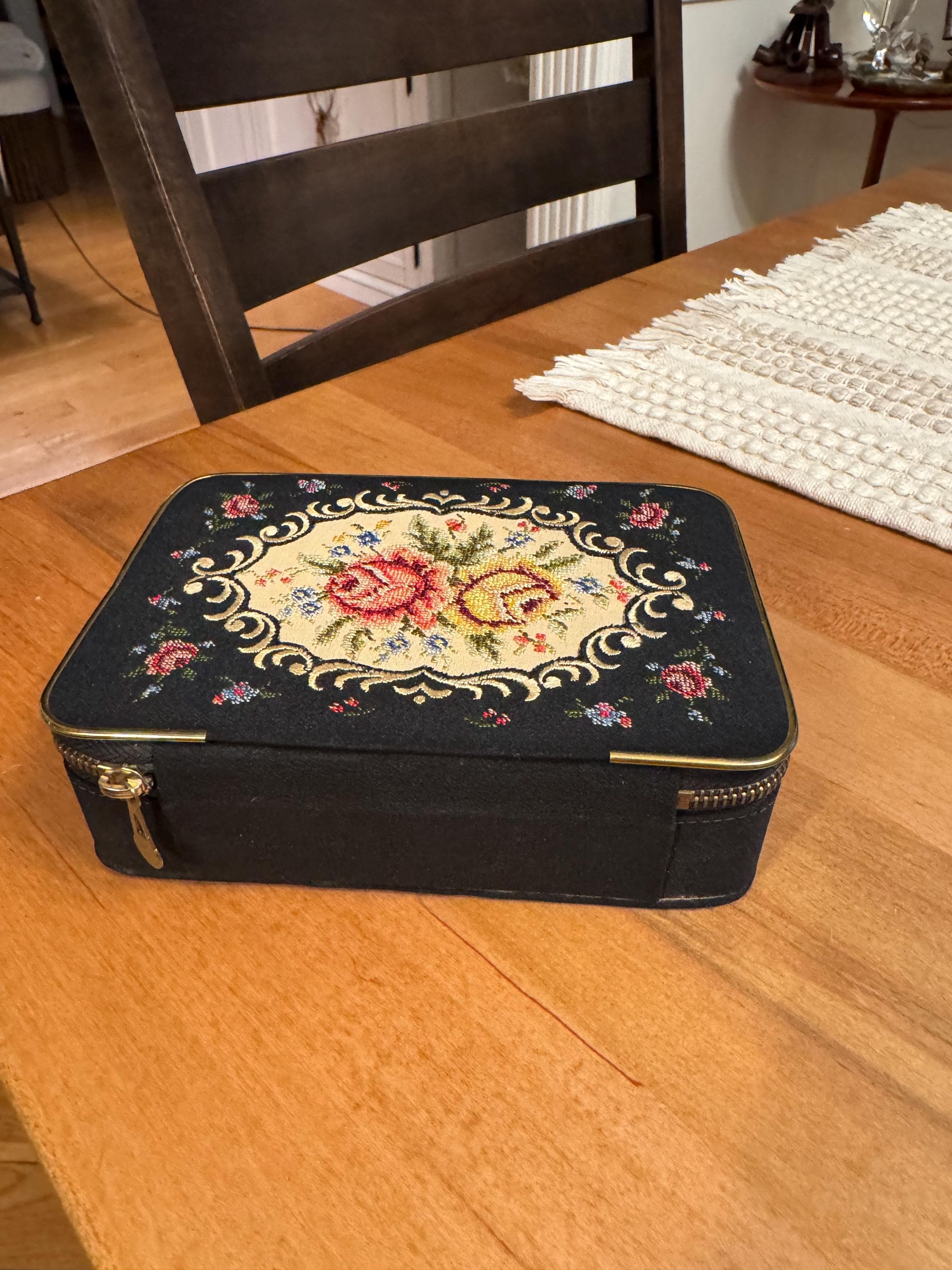 Vintage Tapestry Floral Needlepoint Travel Sewing Kit Box - image 4